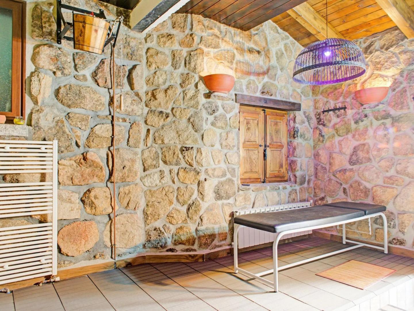 Rural apartment in Galapagar with bubble bath