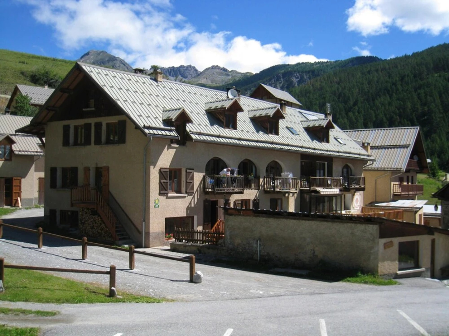 Apartment Montee de St Antoine