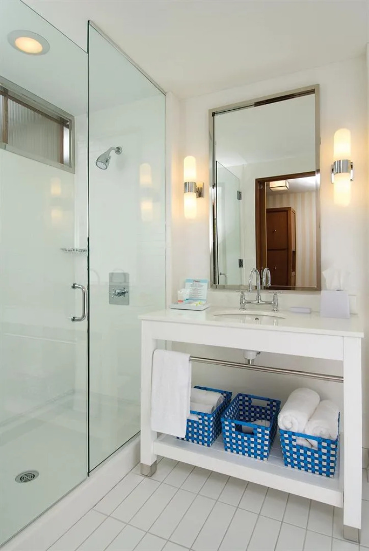 Four Points by Sheraton Kansas City - Sports Complex