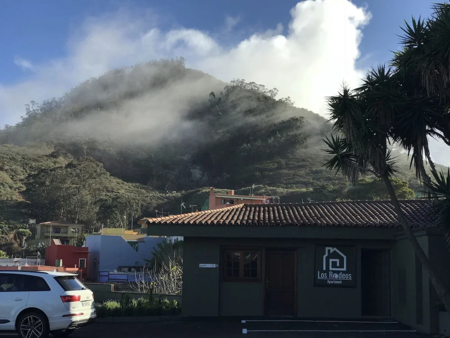 Los Rodeos Apartments