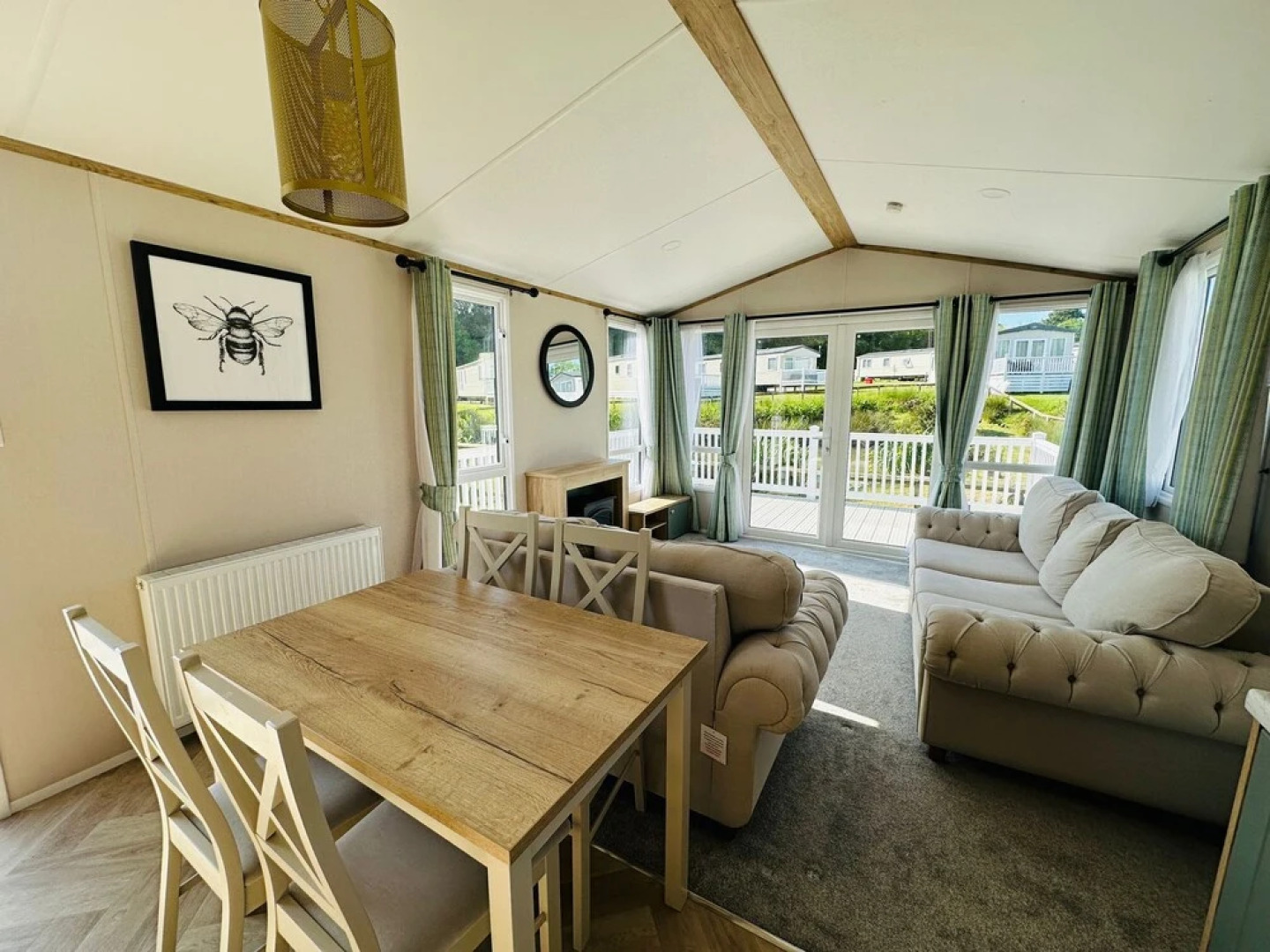 2 Bed Lodge Sleeps 6 - Holiday Park, Parking, Pets