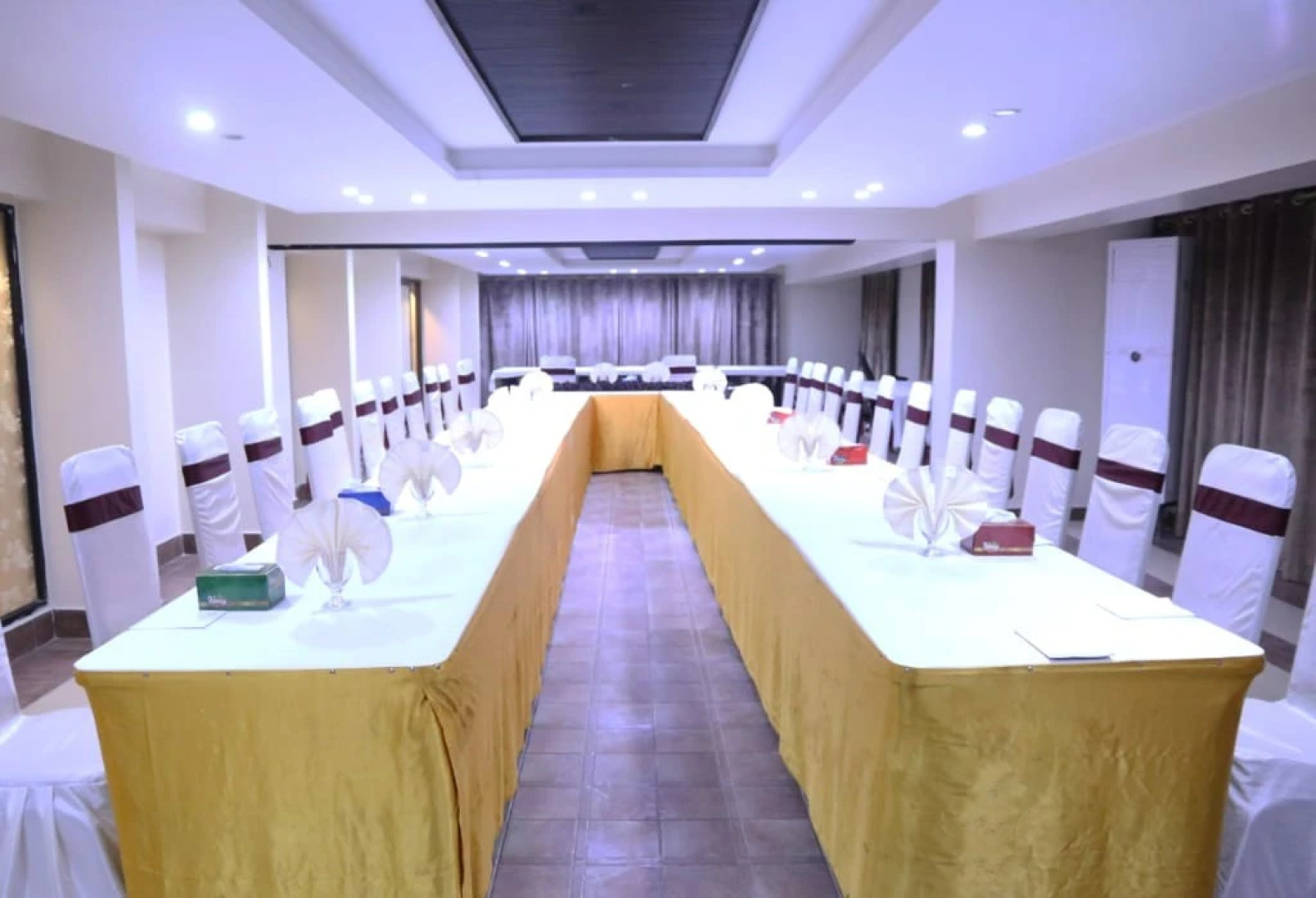 Bling Hotel International