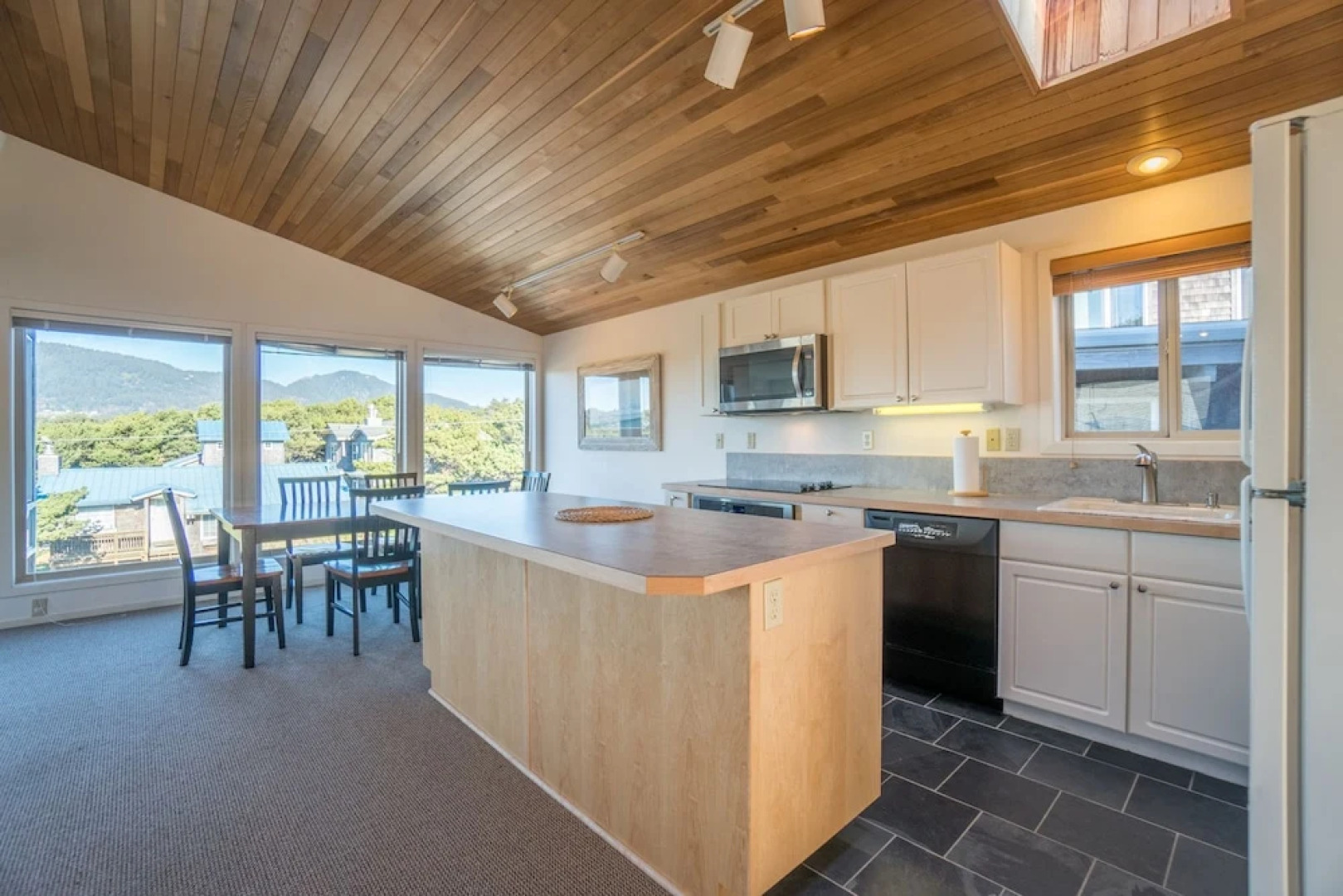 Manzanita Vacation Rental MCA 1151