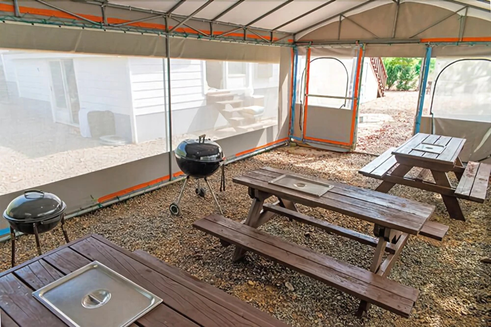 Anmyeondo Mintne Pension