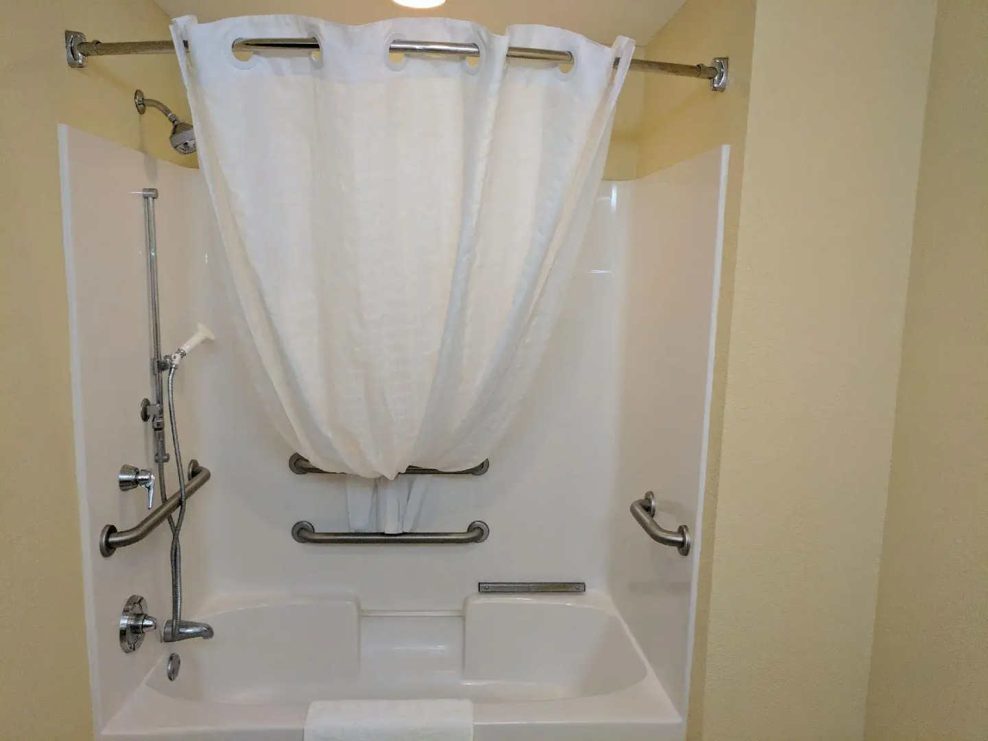 Country Inn & Suites By Radisson, Tallahassee University Area, Fl