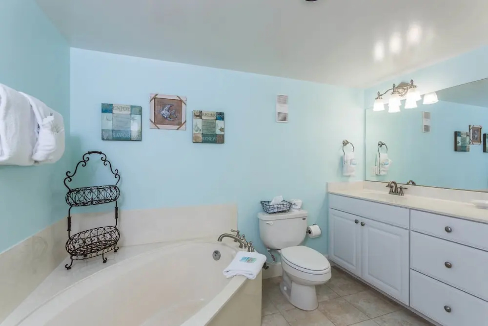 Hodnett Cooper's Beach Club