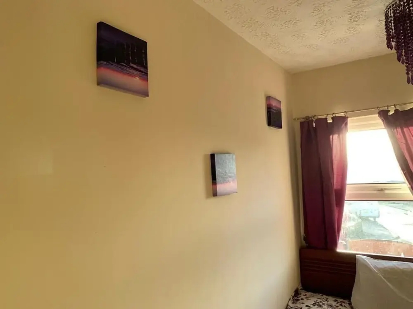 Busybee - Guest House- Self service