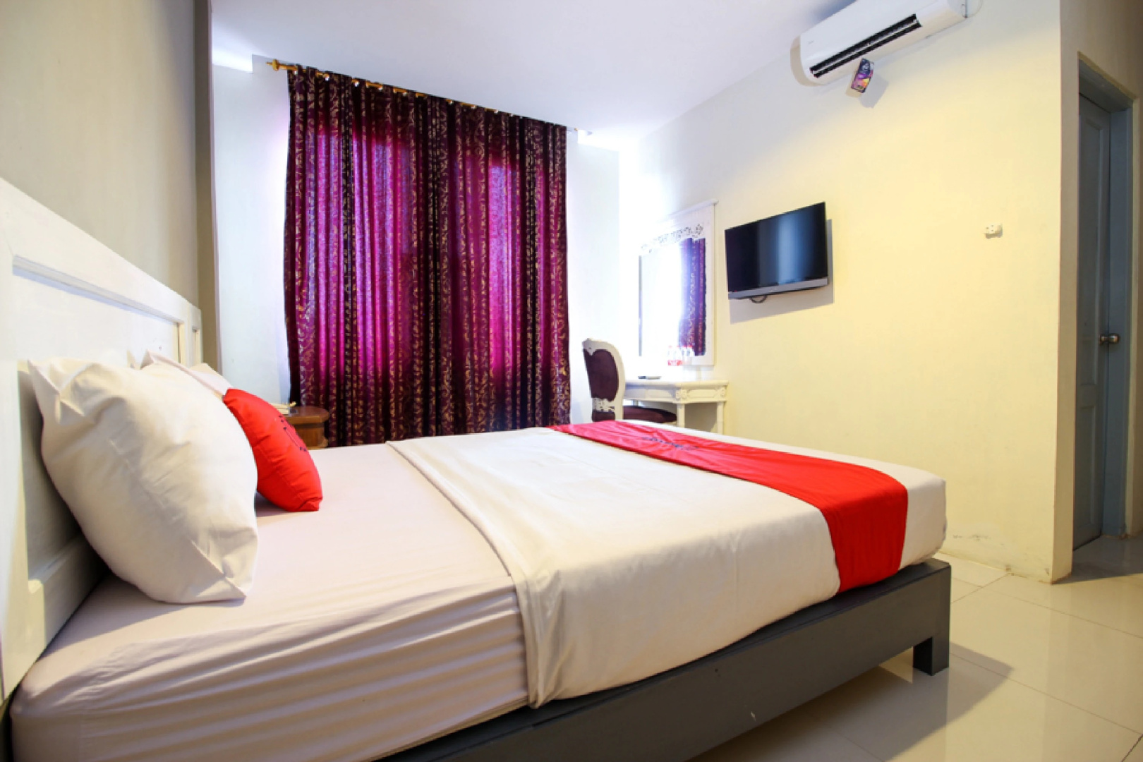 RedDoorz Plus near Jogja Expo Center