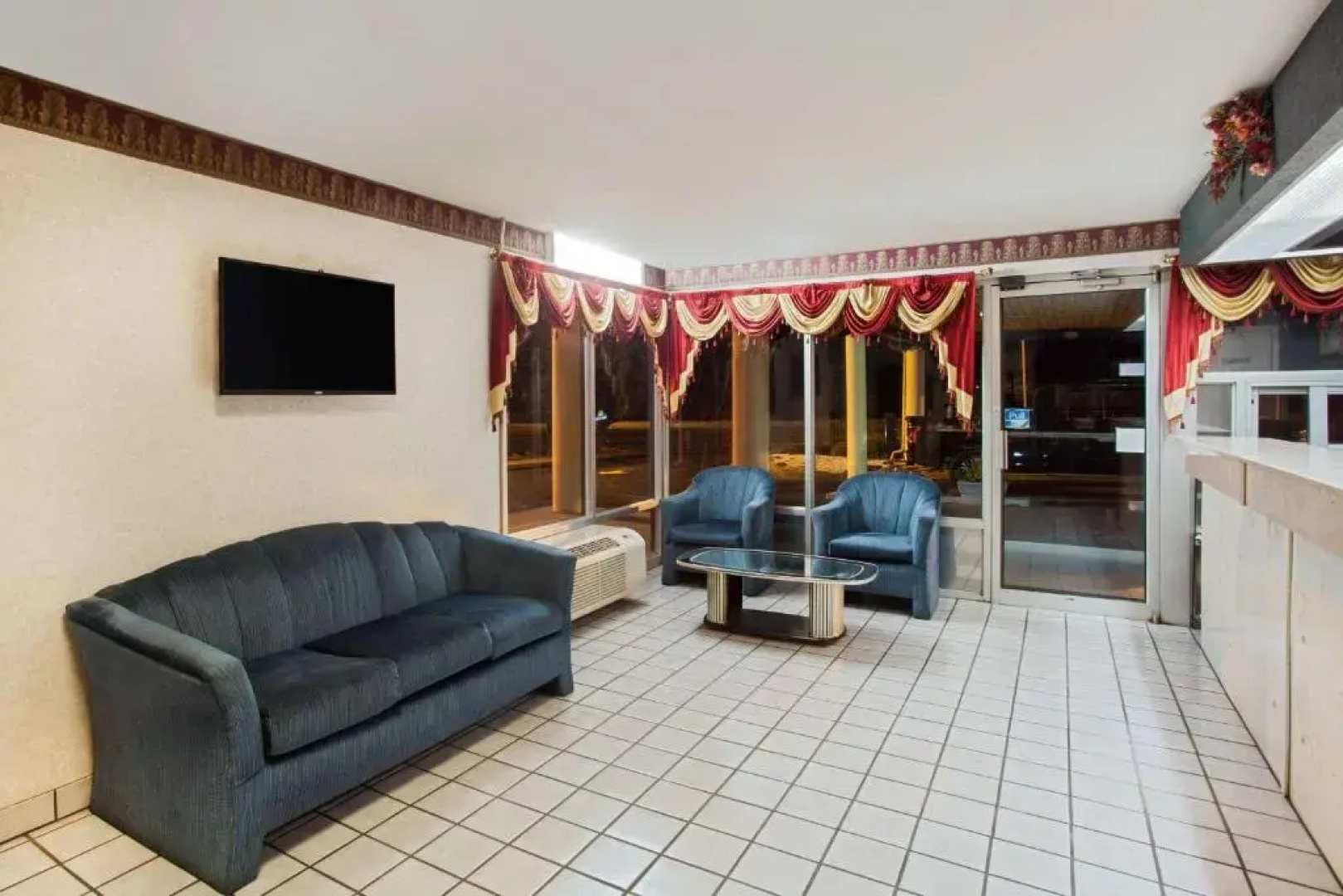 Days Inn By Wyndham Greeneville Tn