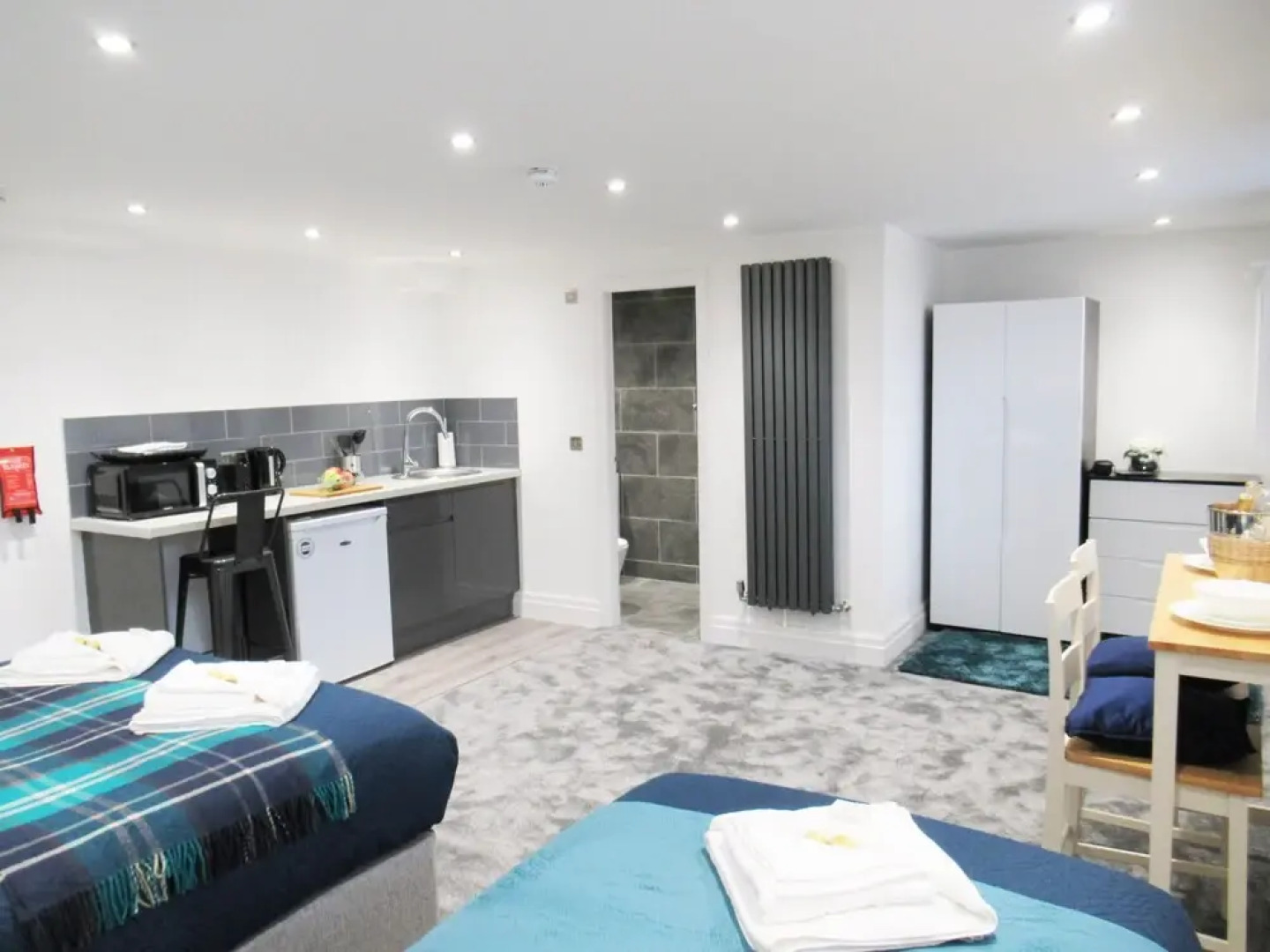 White House Aparthotel