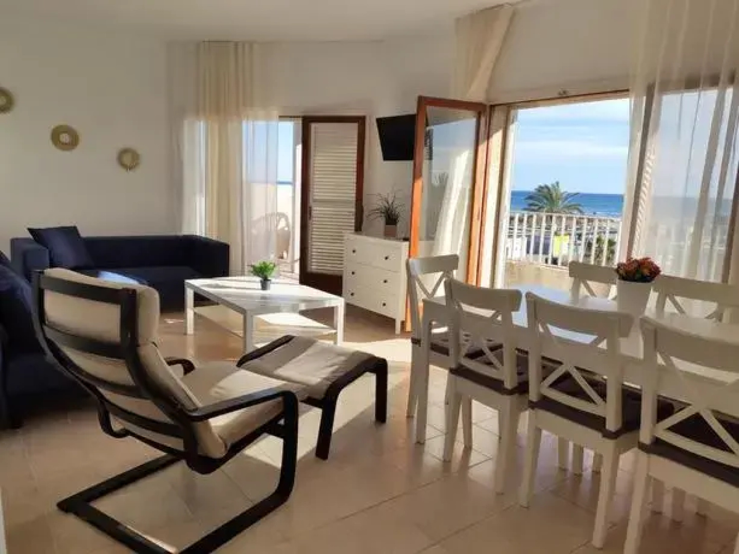 Apartamentos Sol y Mar Segur