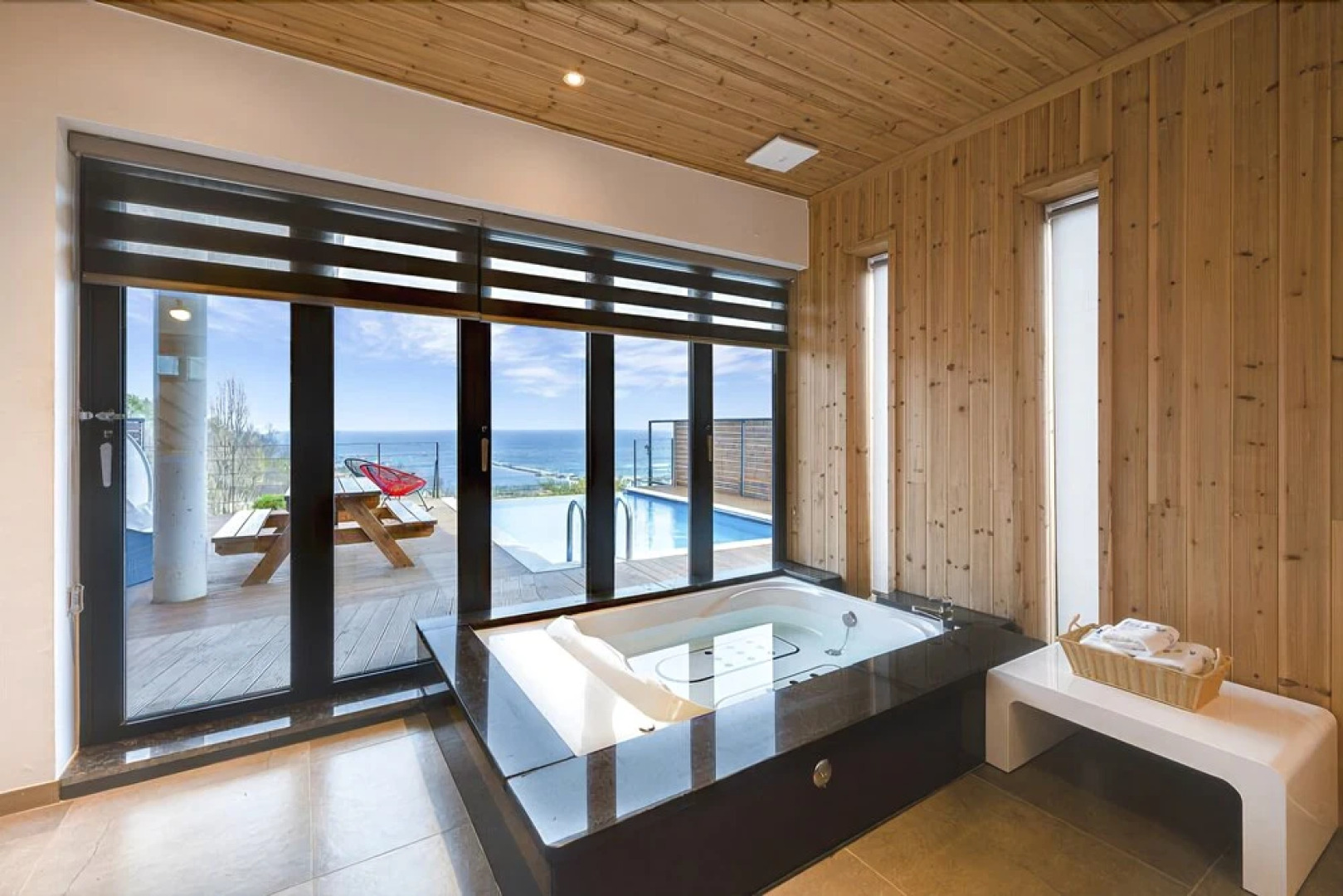 Uljin Beatrice Pool Villa