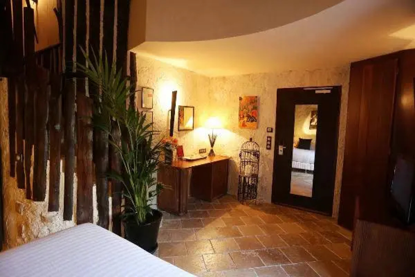 Châteaux Demeures Hôtels     Le Cheval Noir