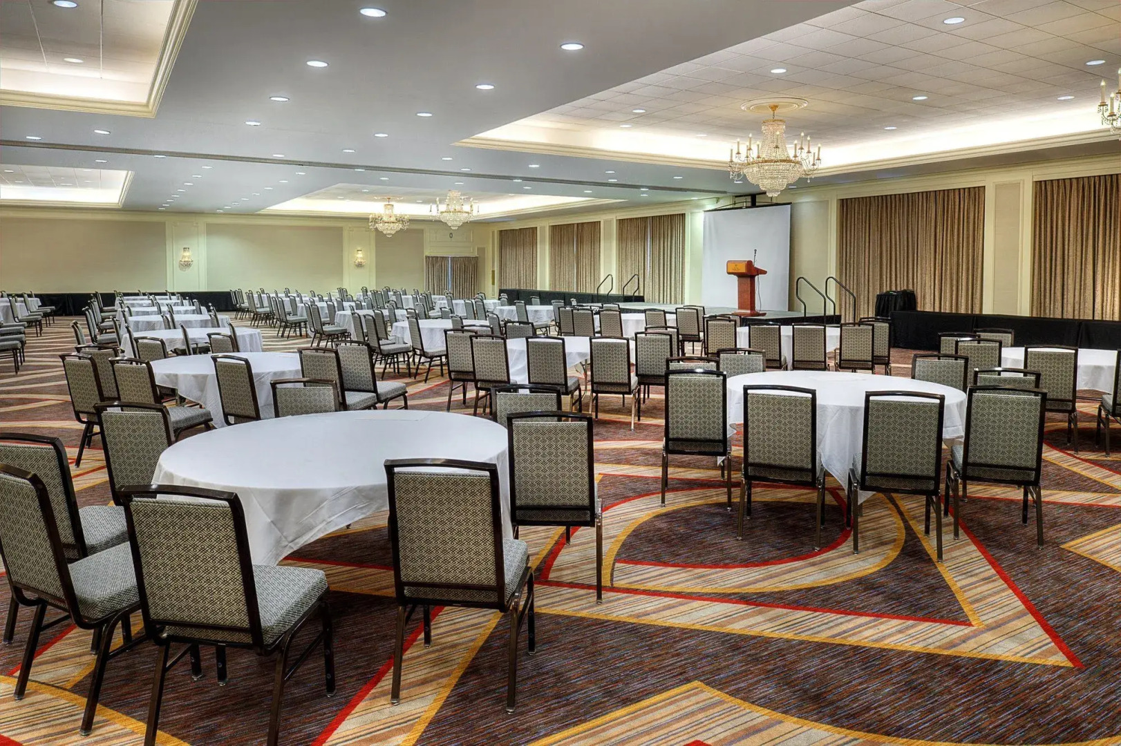 Sheraton Westport Chalet Hotel St. Louis