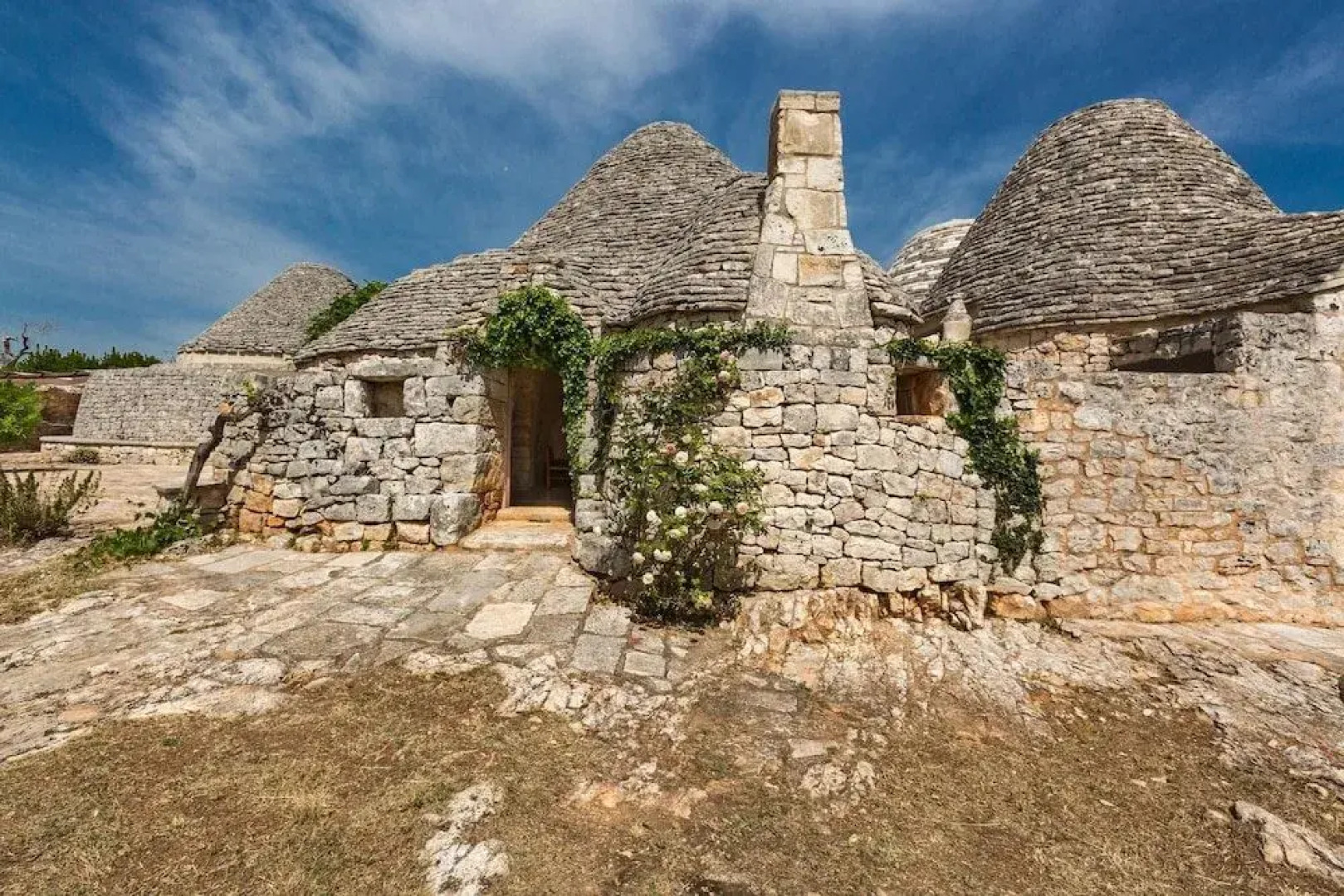 Trulli di Monte Reale