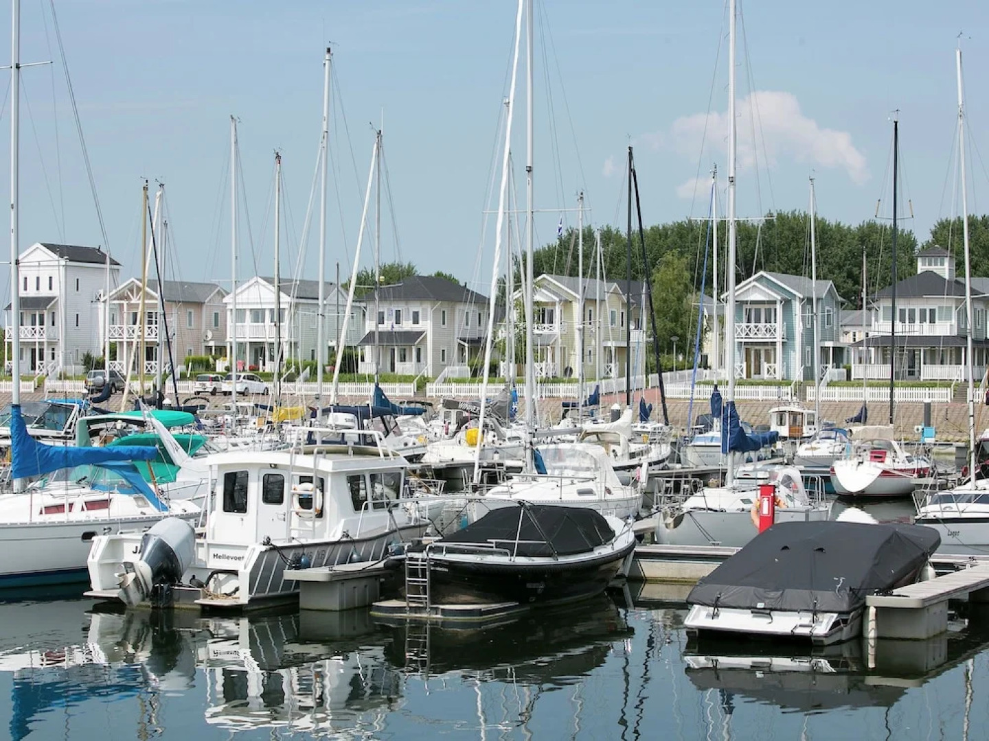 Comfortable Villa With Combi Microwave, 9 km. From Rockanje