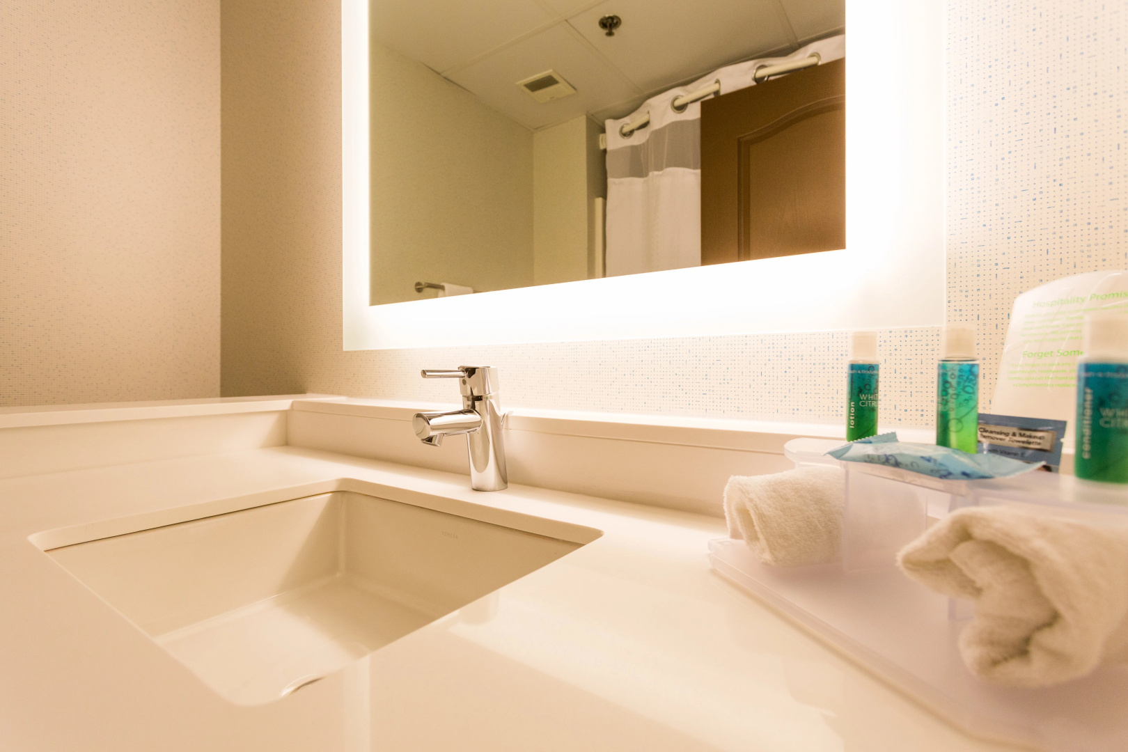 Holiday Inn Express & Suites Reading by IHG
