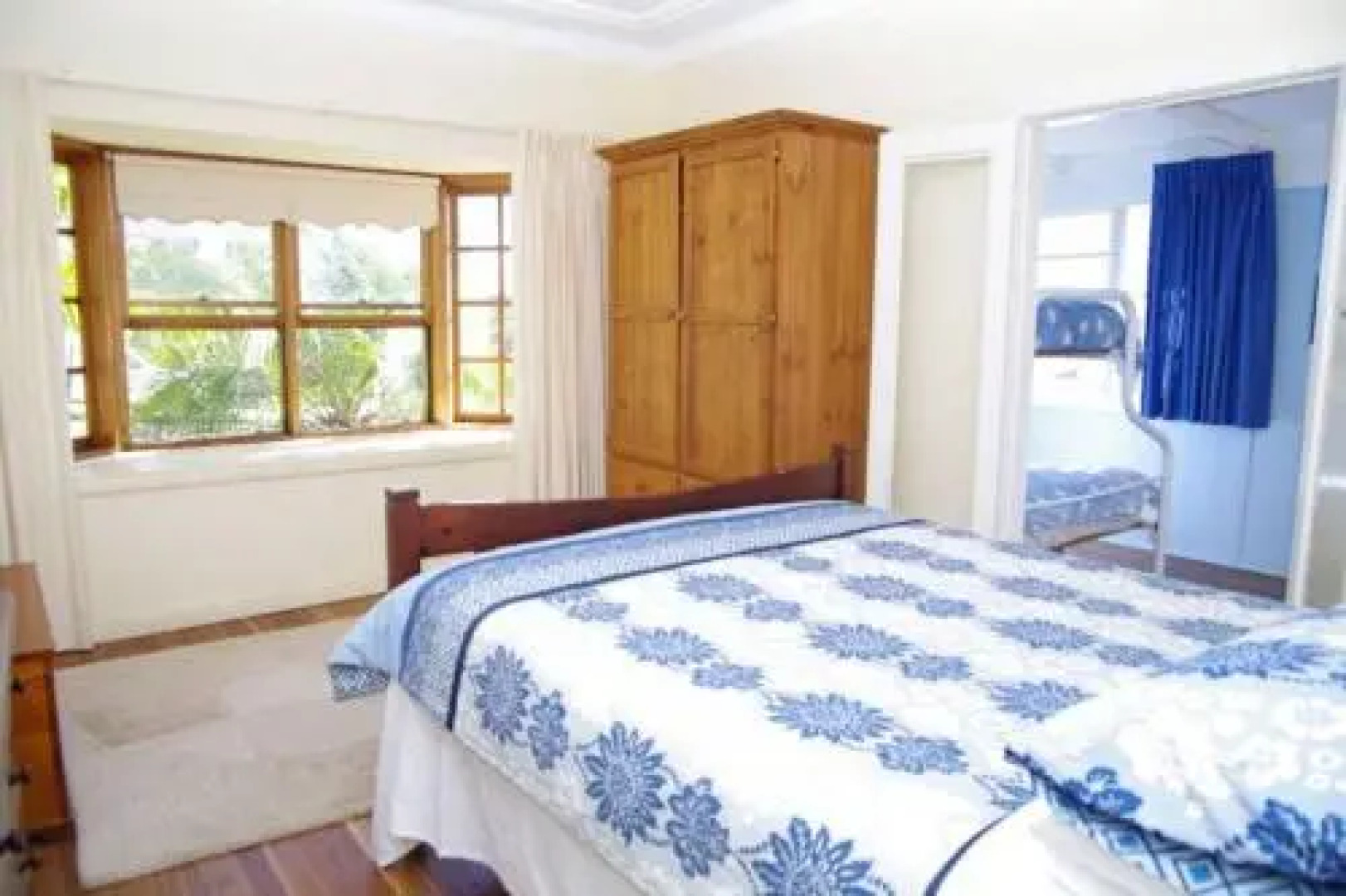 Berry, 16 East Street