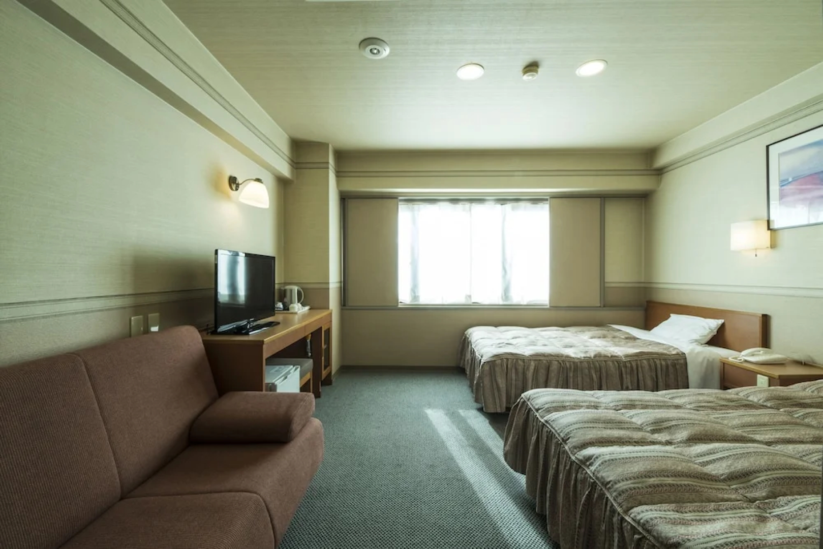Isahaya Station Hotel