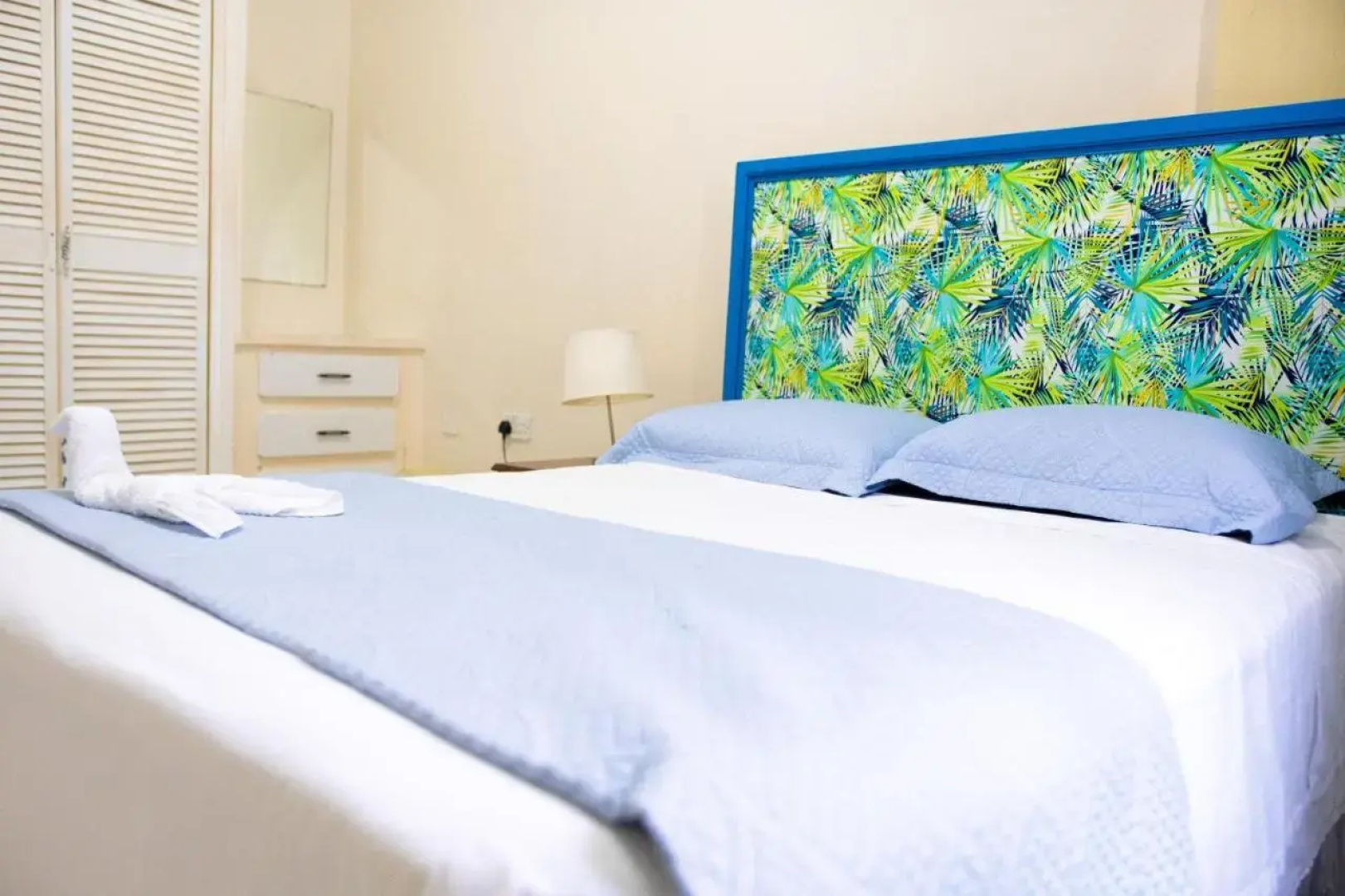 Tropical Breeze Guest House