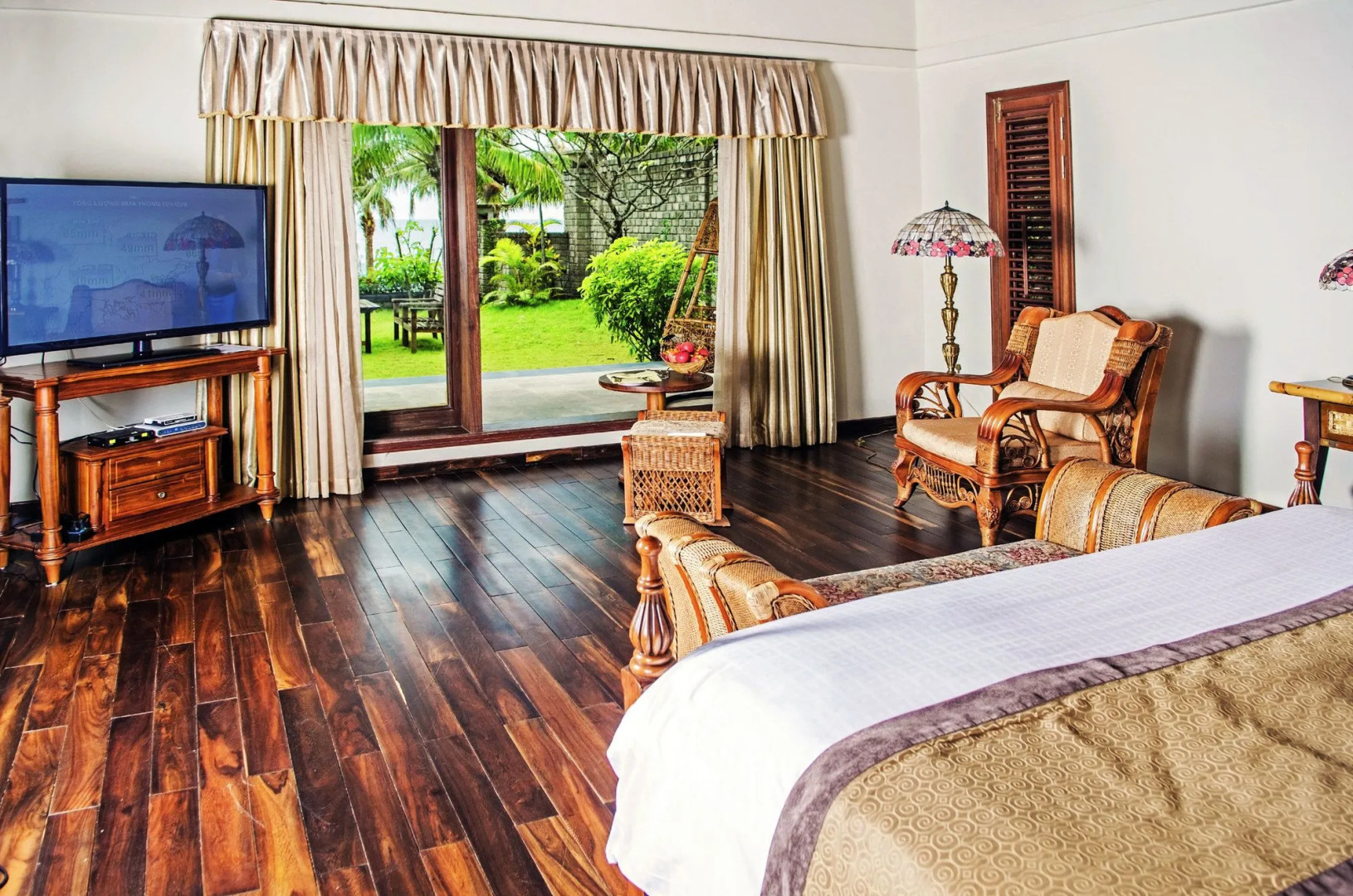 Sun Spa Resort & Villas