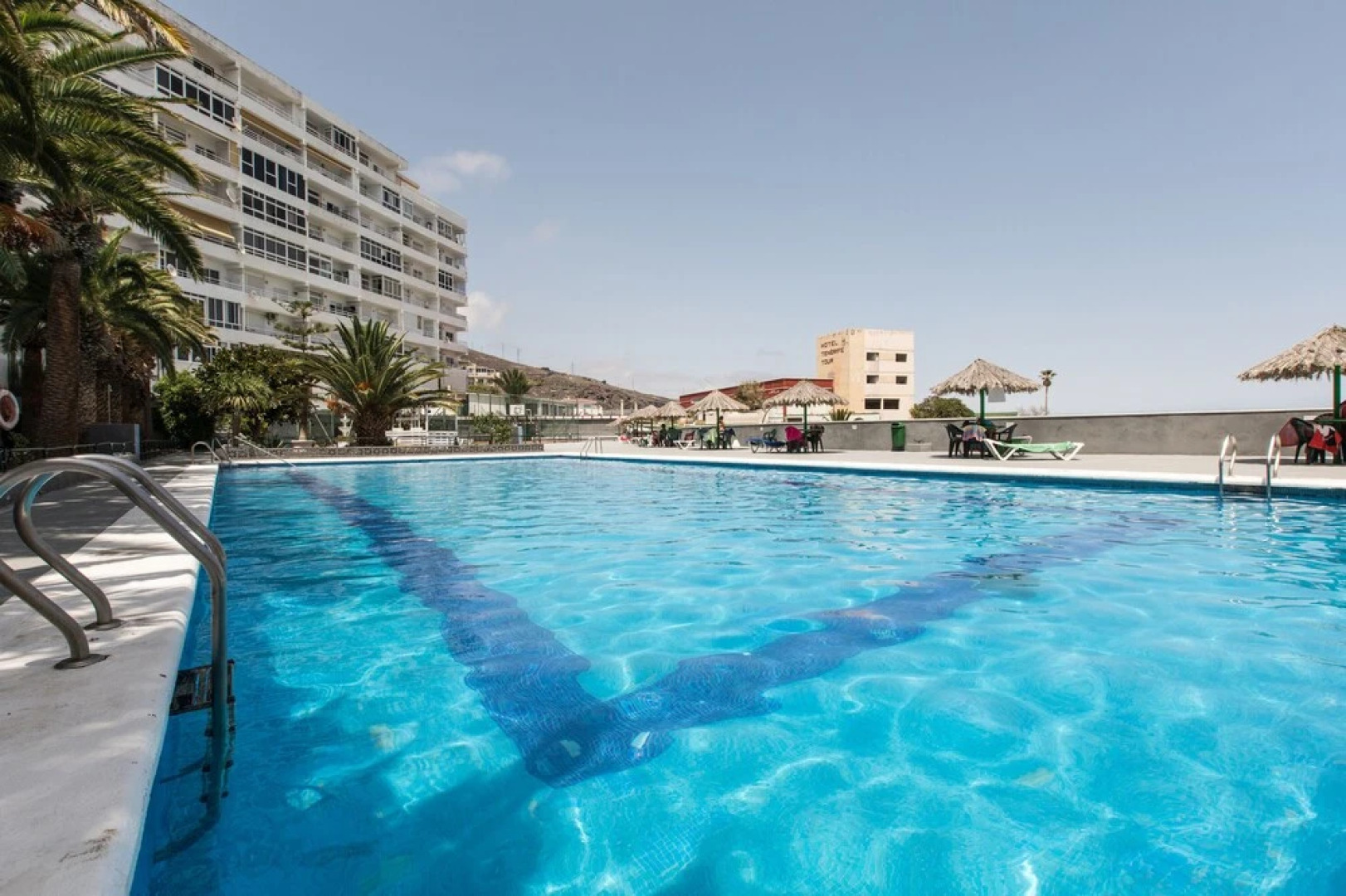 Endless Summer Apartment, Fresh Style and Sea Views