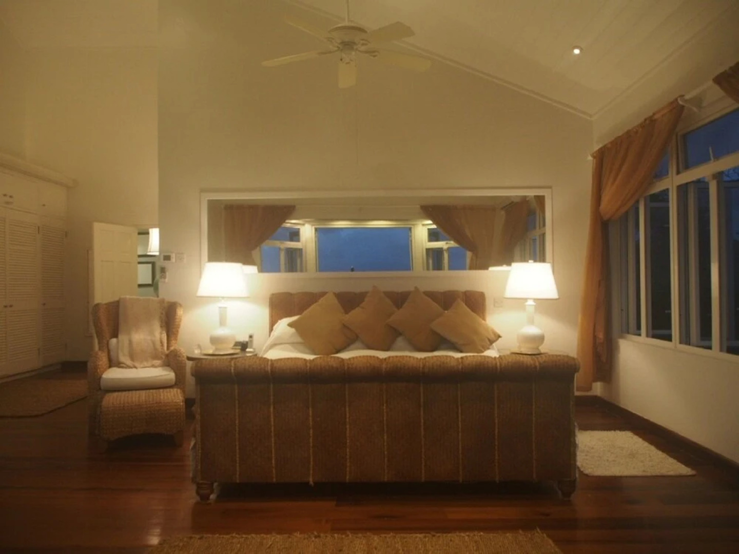 Seaview Long Beach Luxury Villa