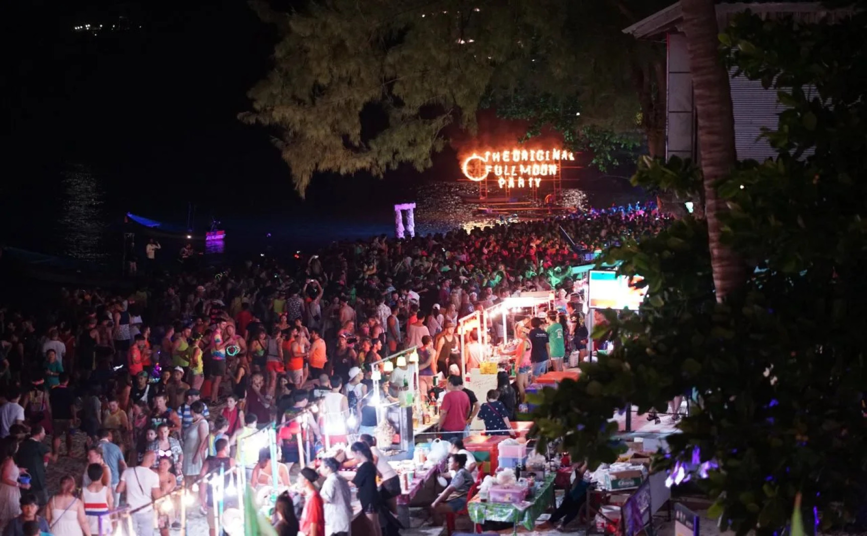 Aquavana Haad Rin Resort