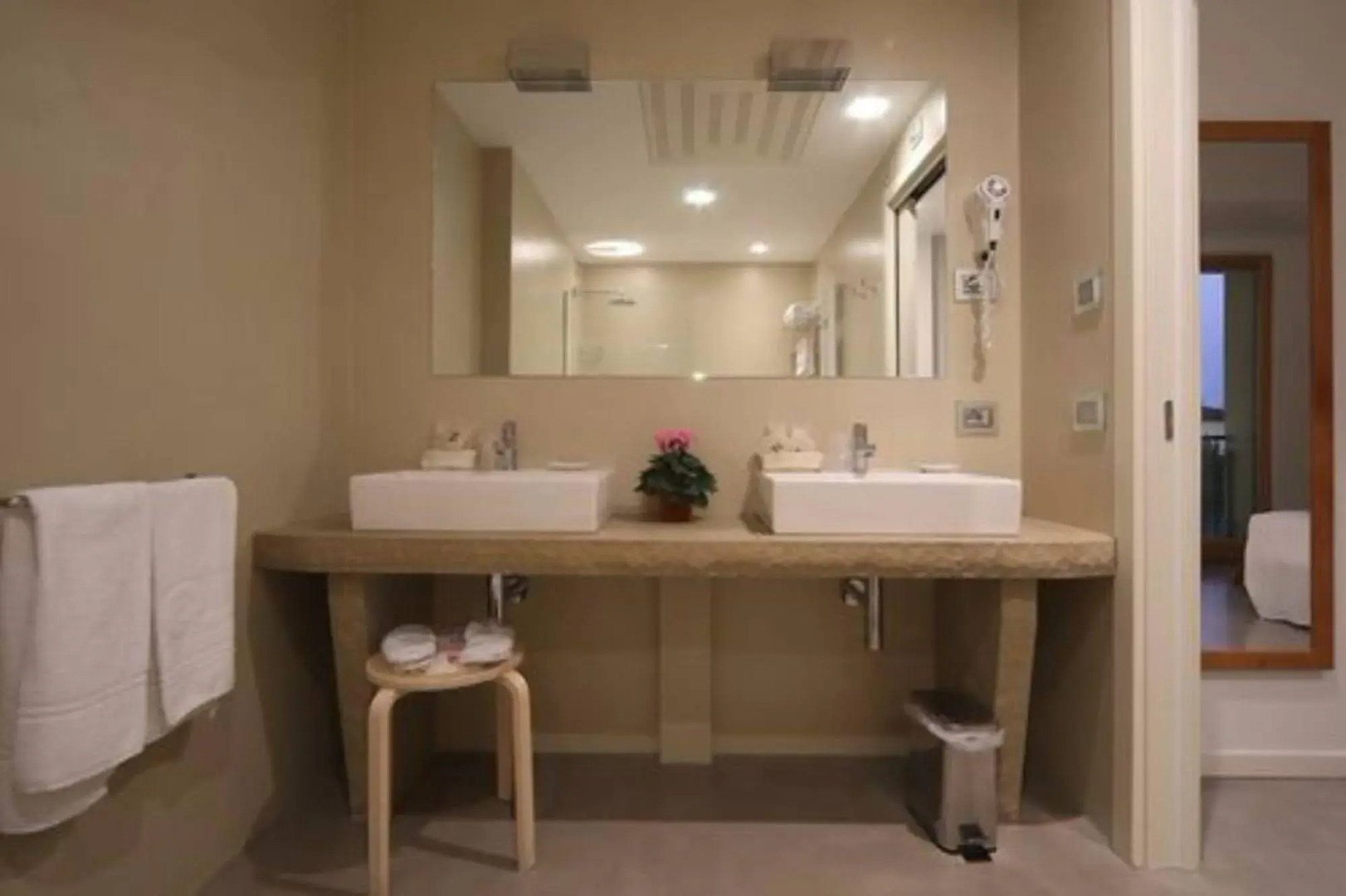 The Ziba Hotel & Spa