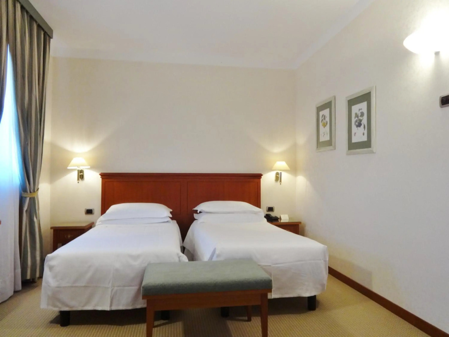 Hotel Excelsior Magenta