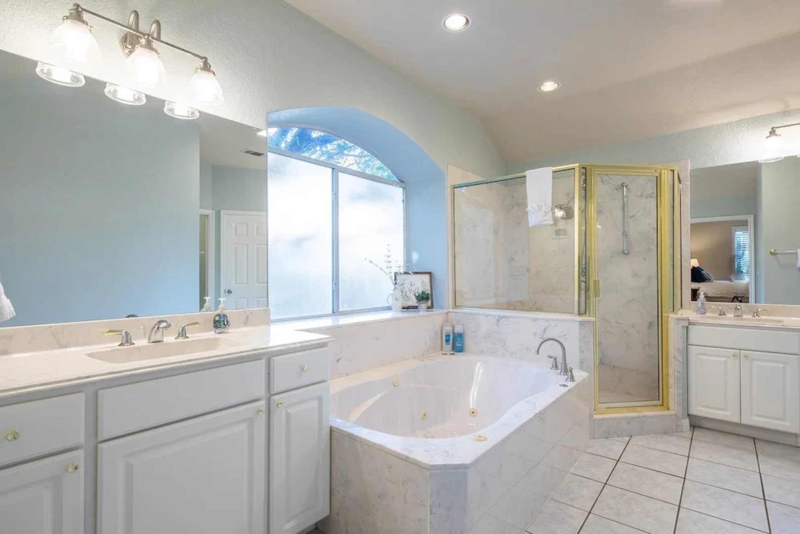 Reel Simple 4 Bedrooms 2 Bathrooms Home