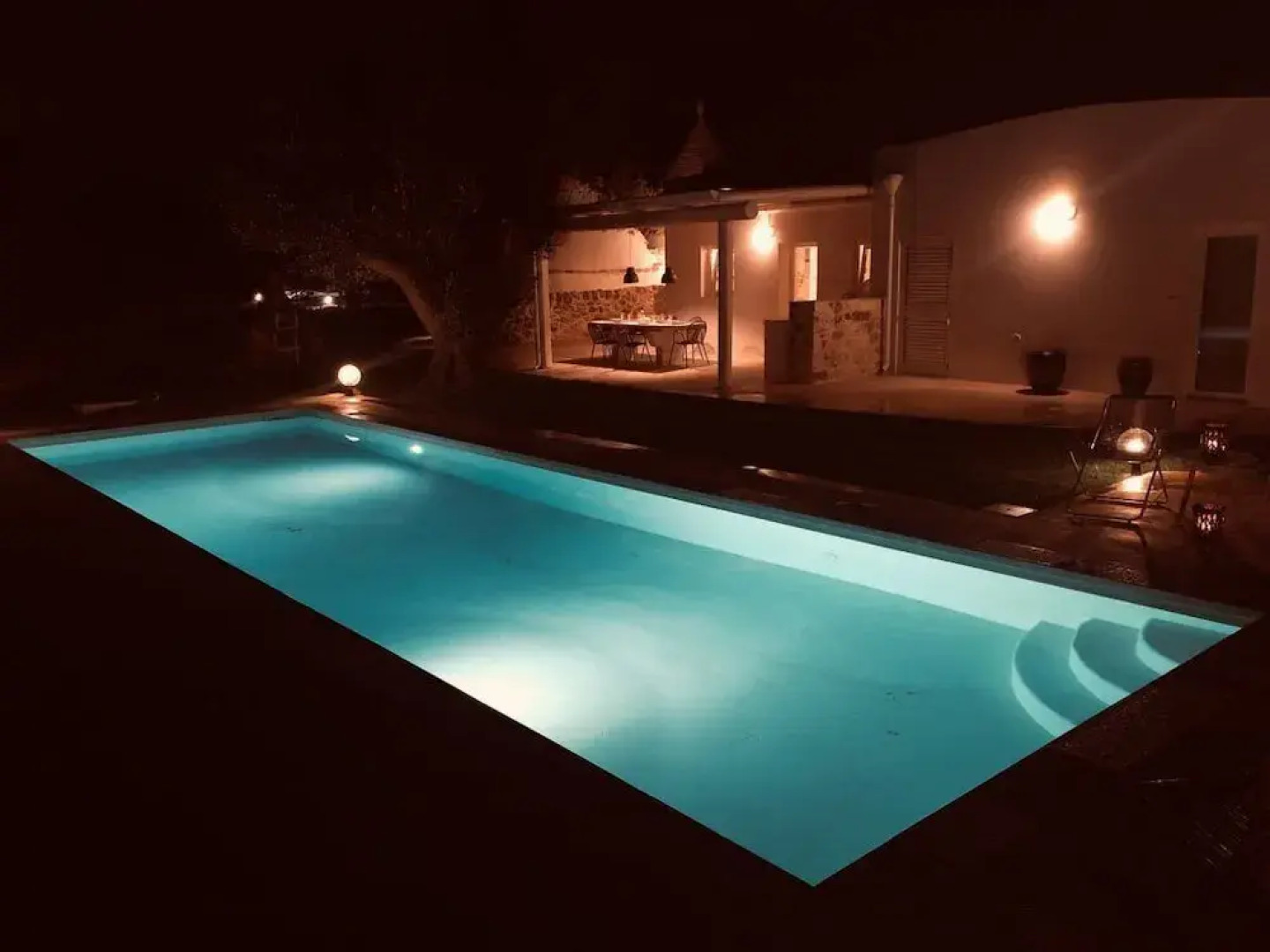 Traditional Trullo la Specchia