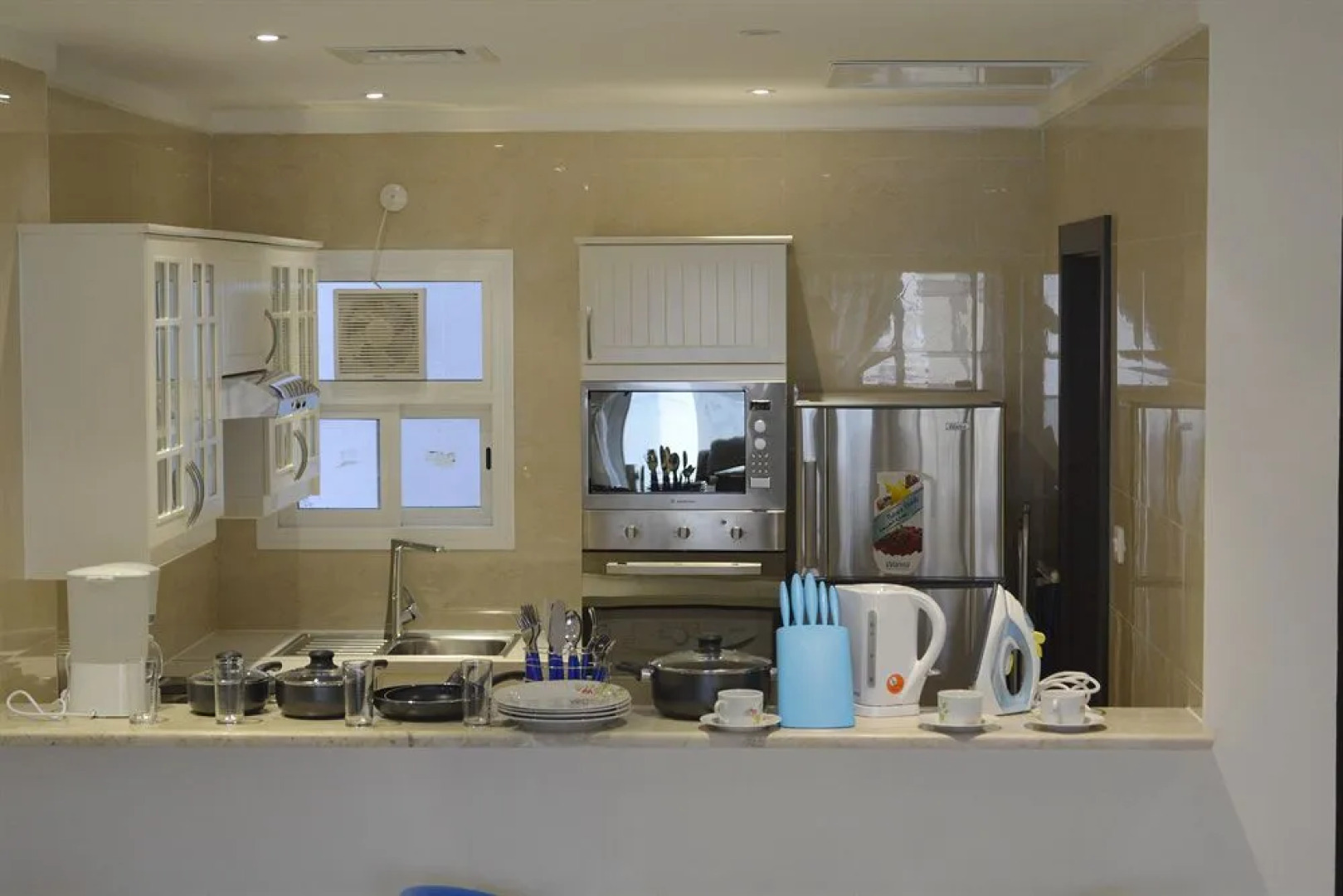 Leaders Plaza Apartments