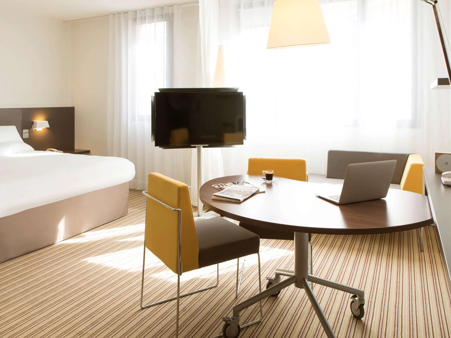 B&B HOTEL Rueil-Malmaison Gare