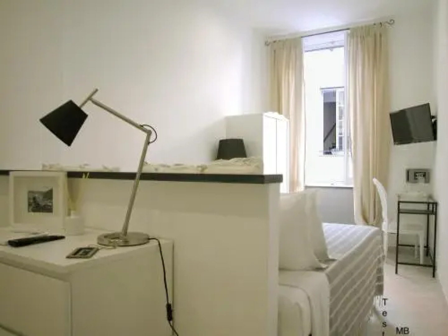 MB Sisters Glam Rooms