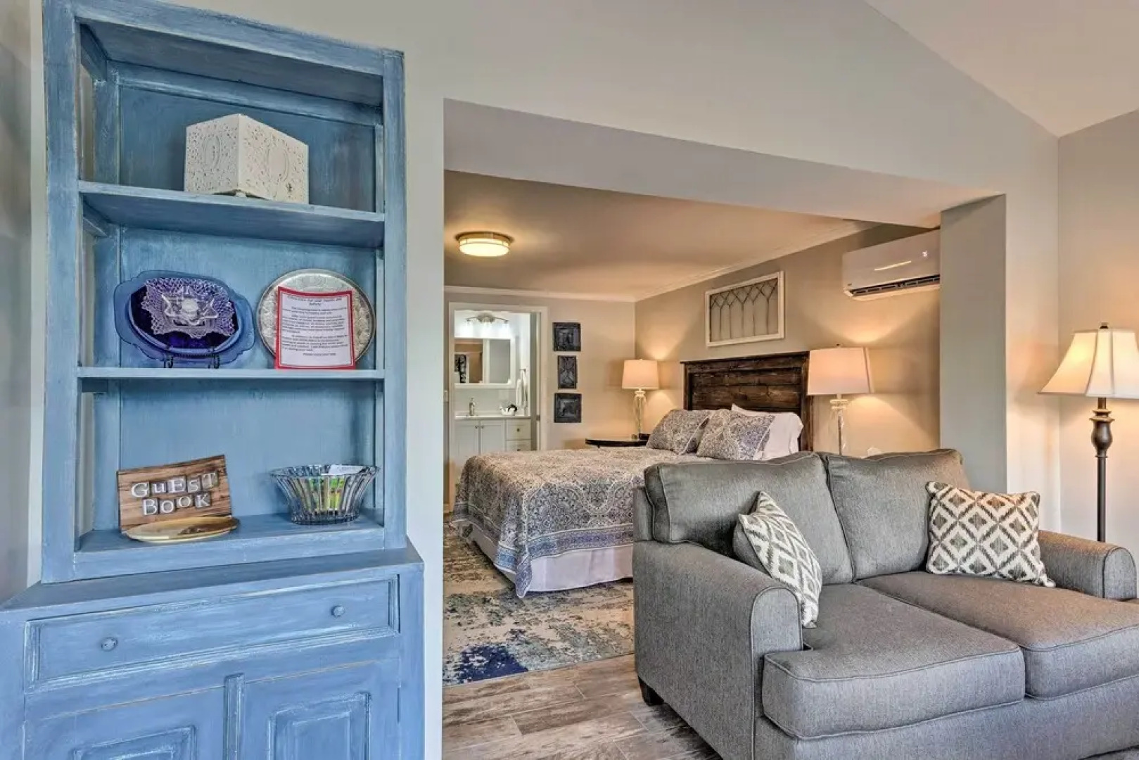 Studio W/patio Access + View on Lake Junaluska!