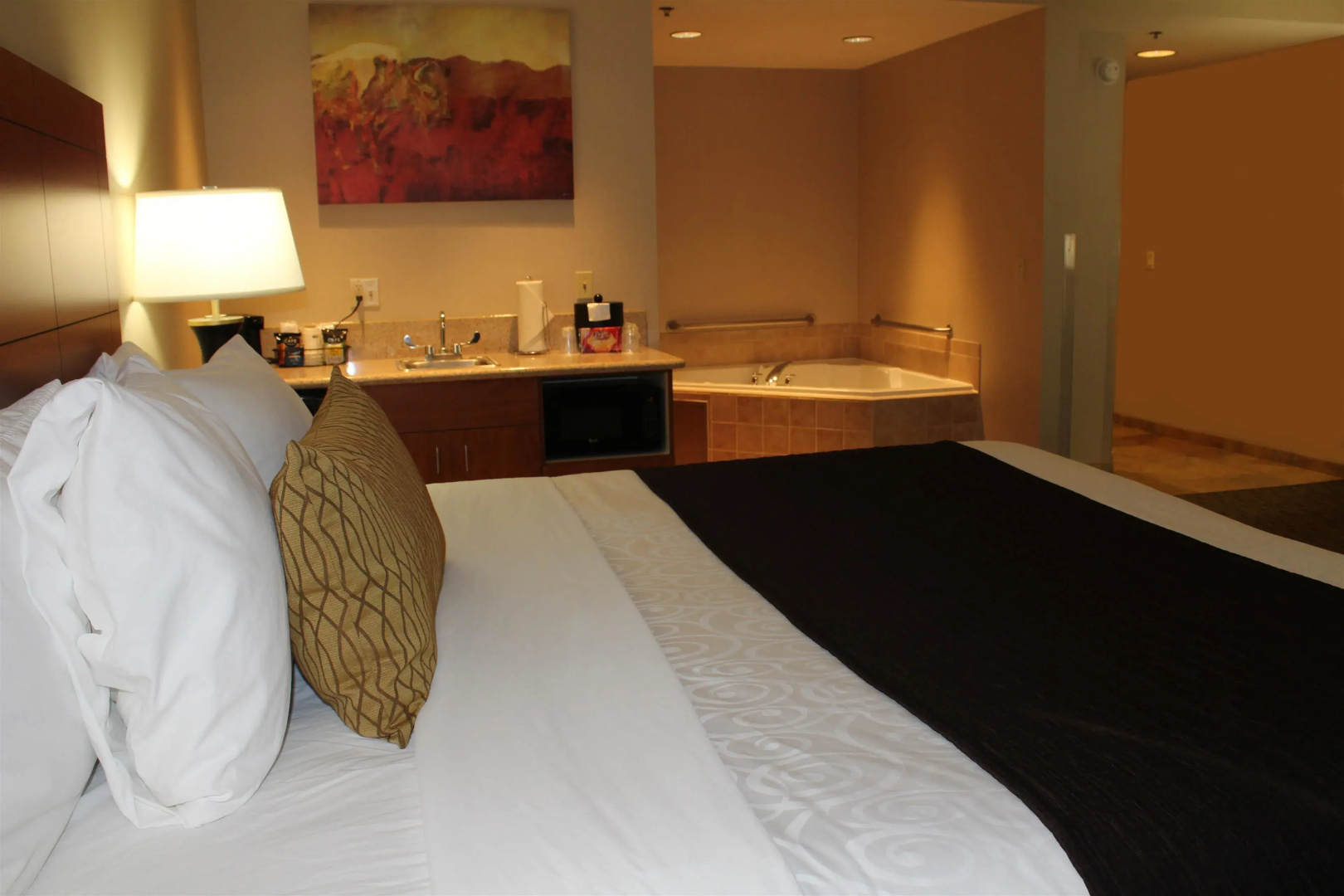 Best Western Plus Arrowhead Hotel