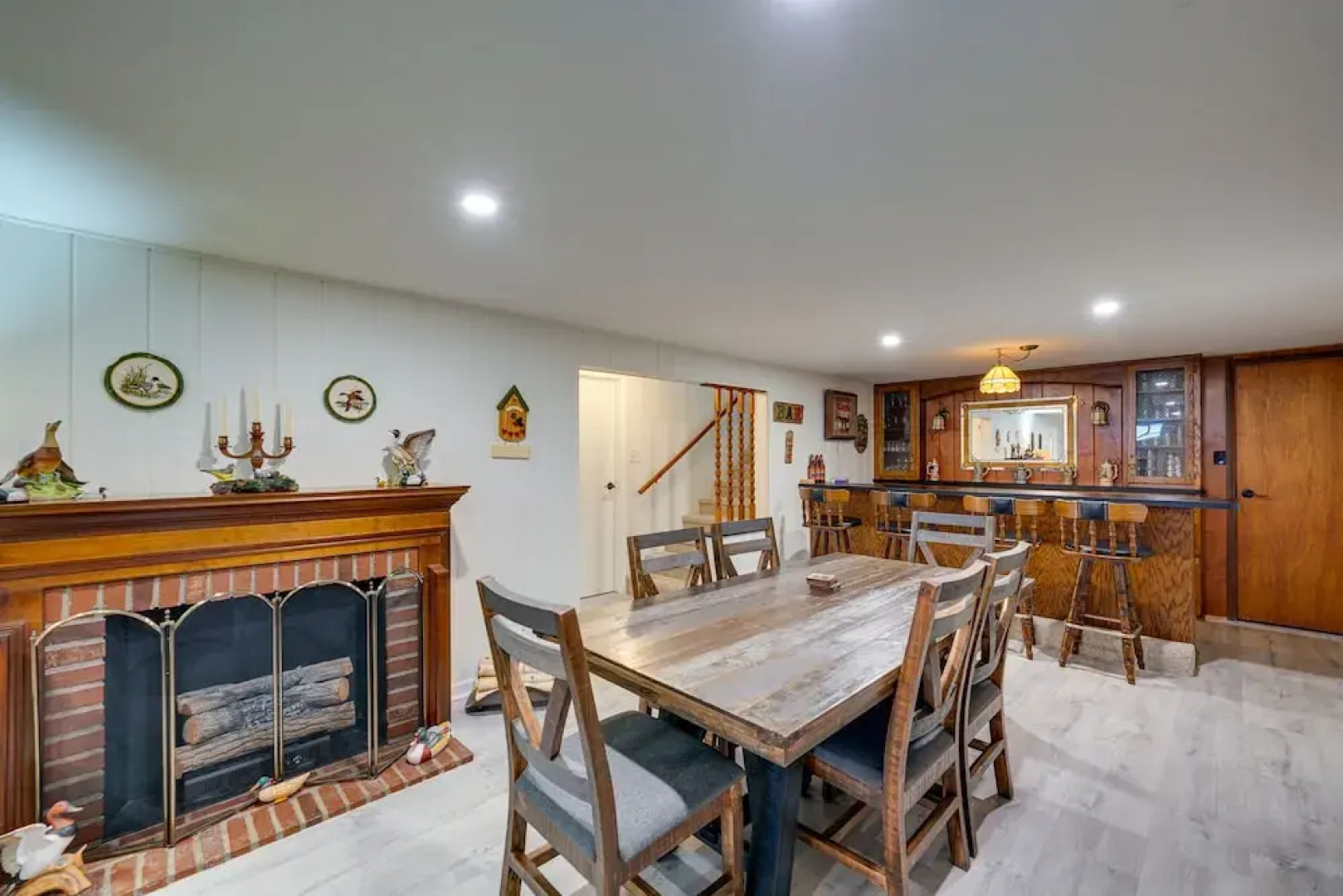 'coty's House' Illinois Getaway w/ Bar: Near Golf!