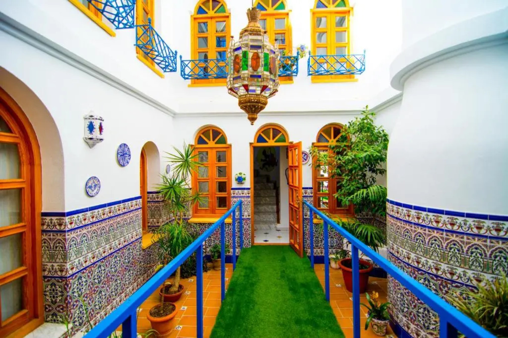 16:9 Los Molinos Suites