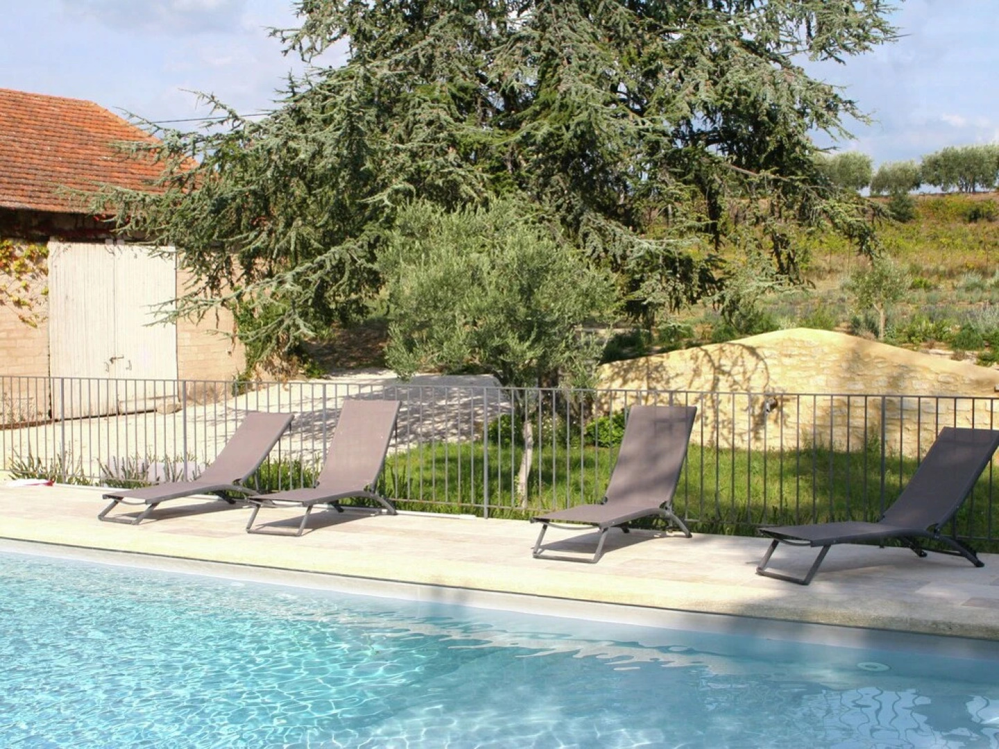 Mountain Villa in Carpentras With Pool & Majestic Views