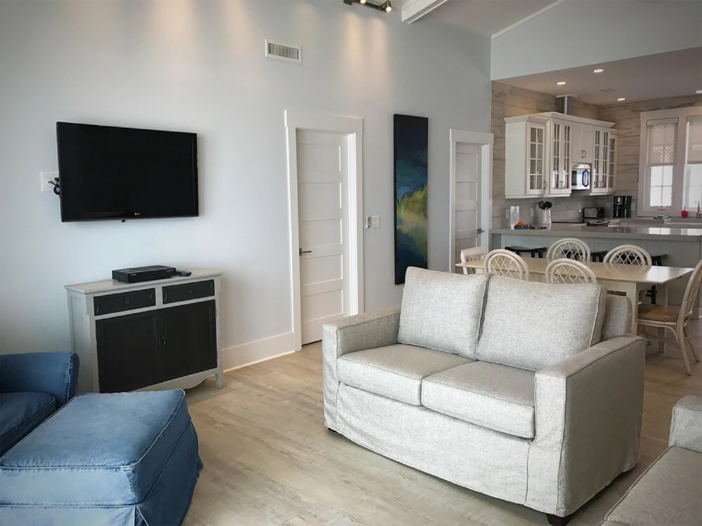 Sundance Cottage by Sea Scape Properties