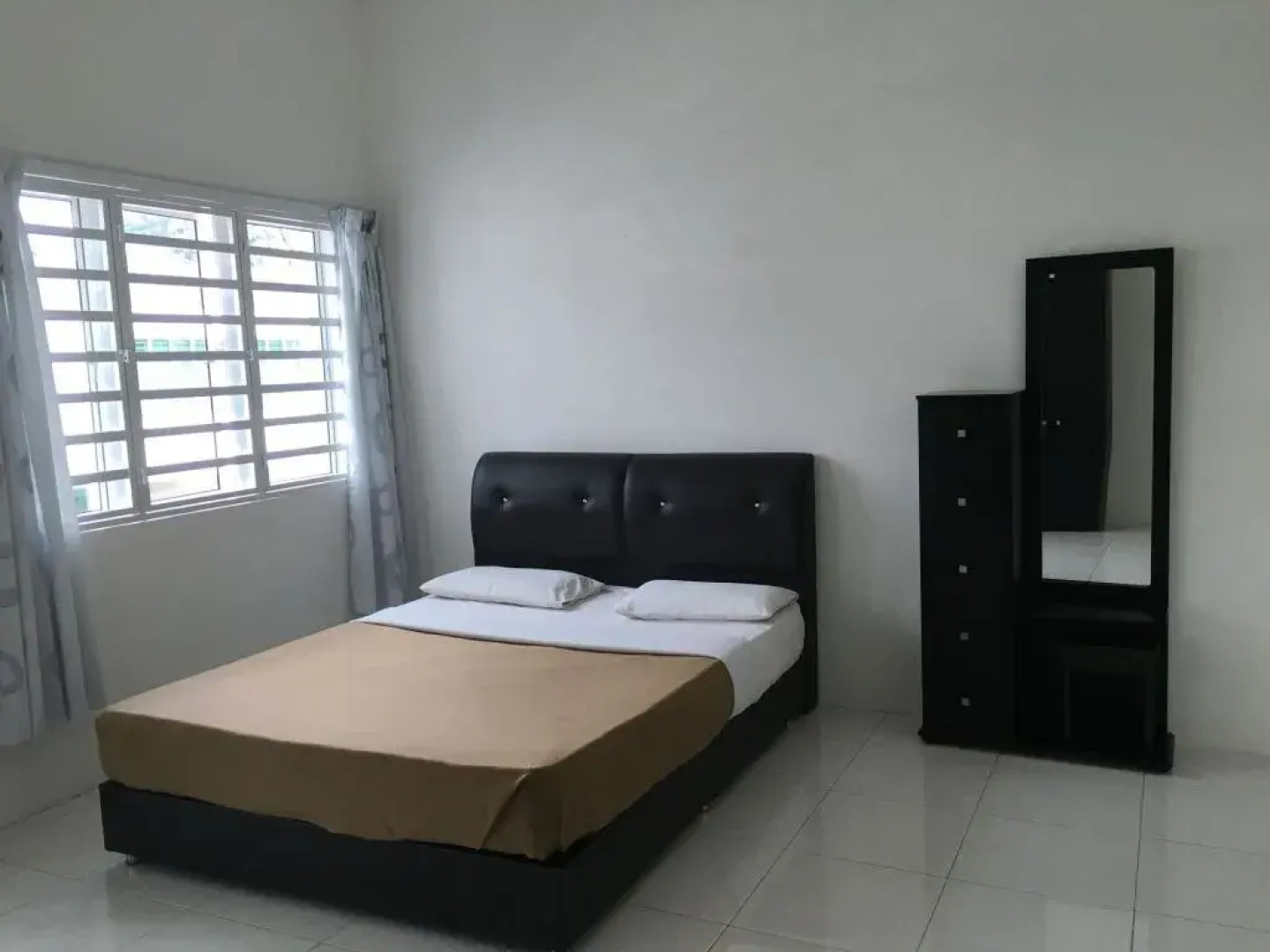 Chua Gin Holiday House 2
