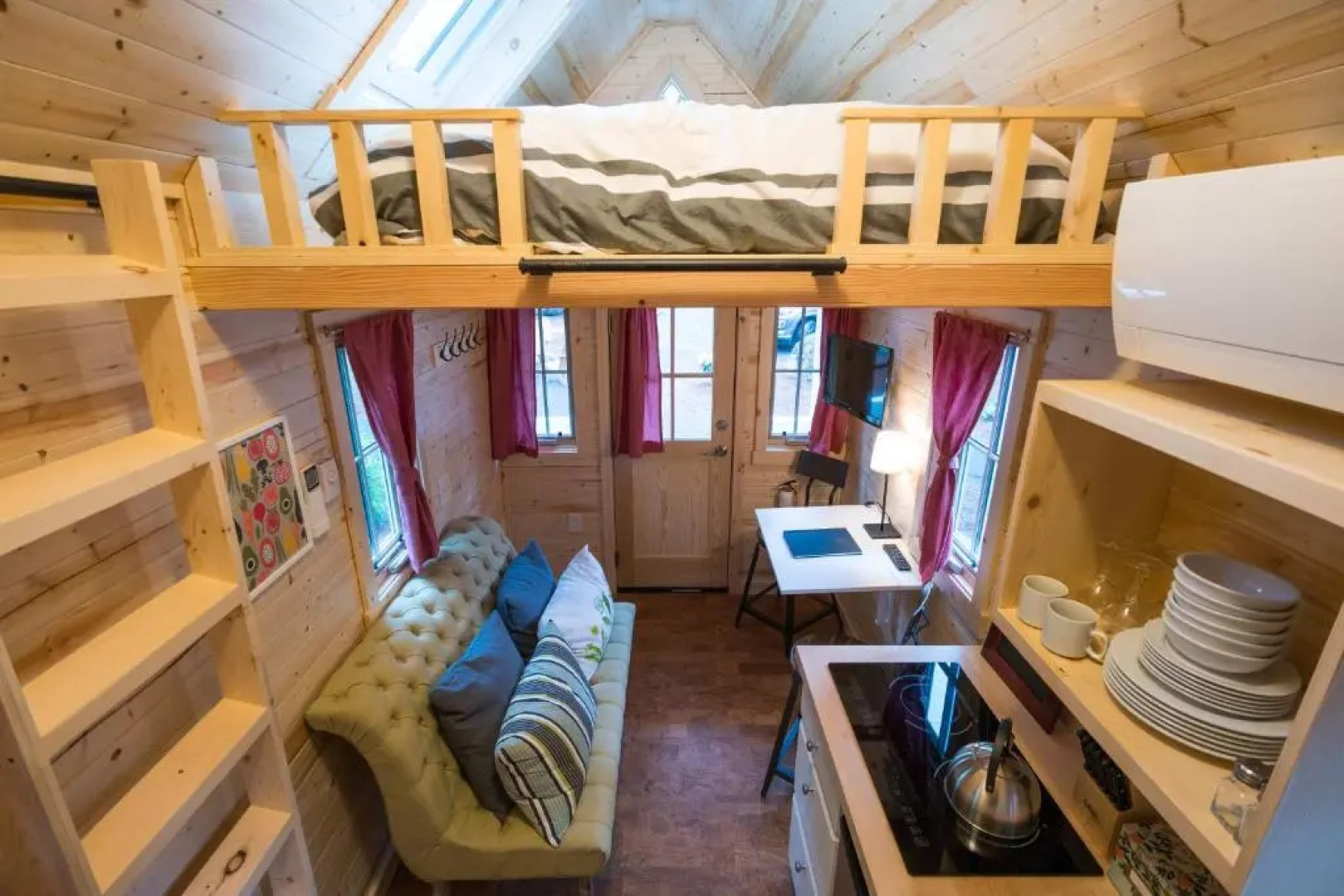 Mount Hood Village Scarlett Tiny House 3