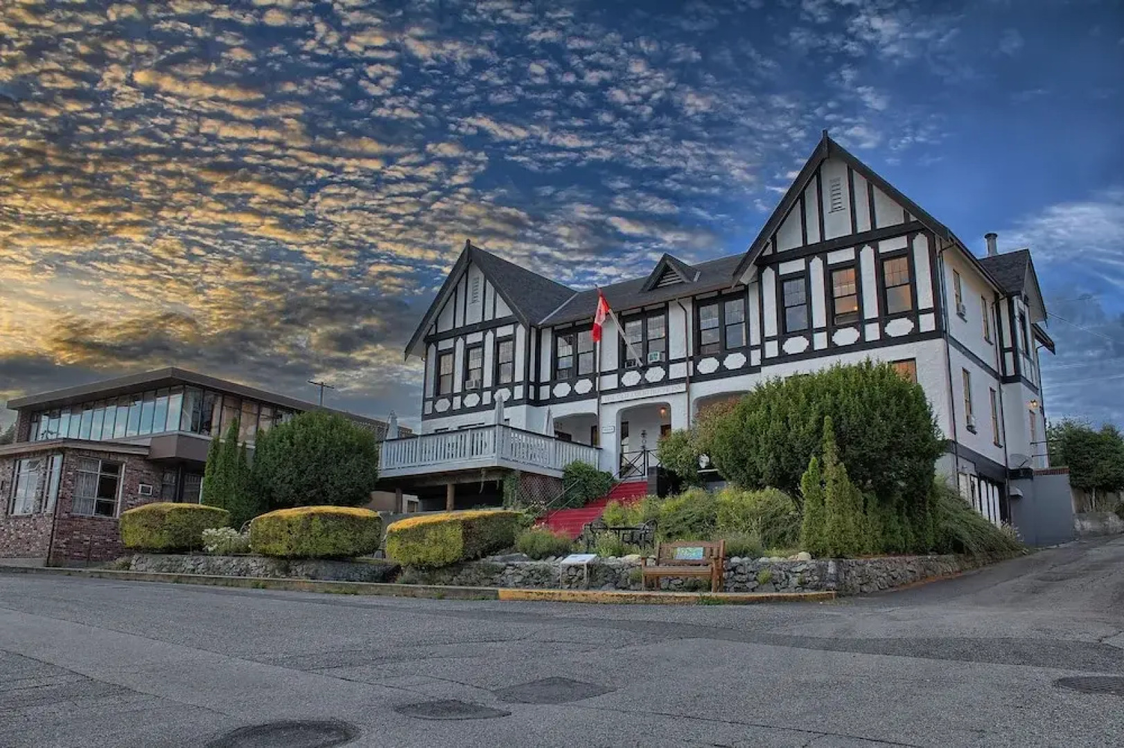 The Old Courthouse Inn