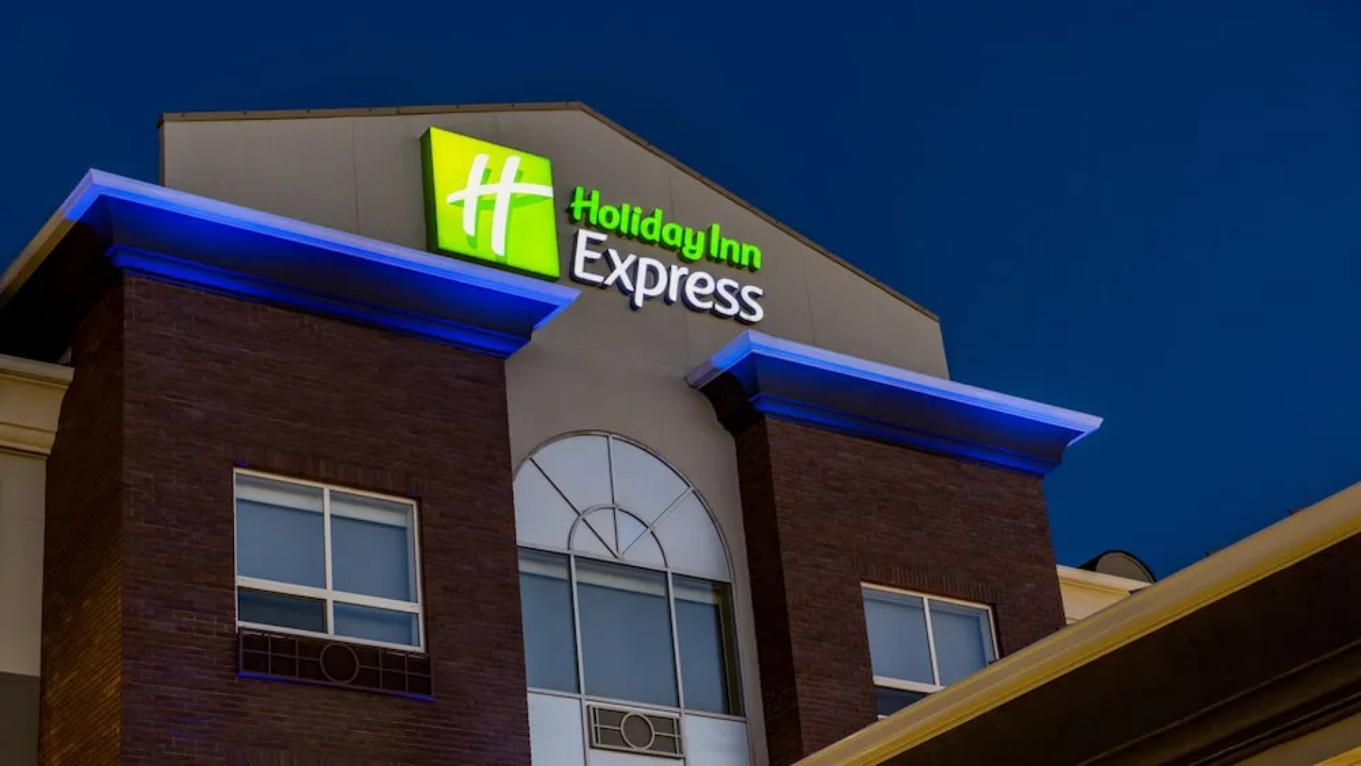 Holiday Inn Express Calgary North