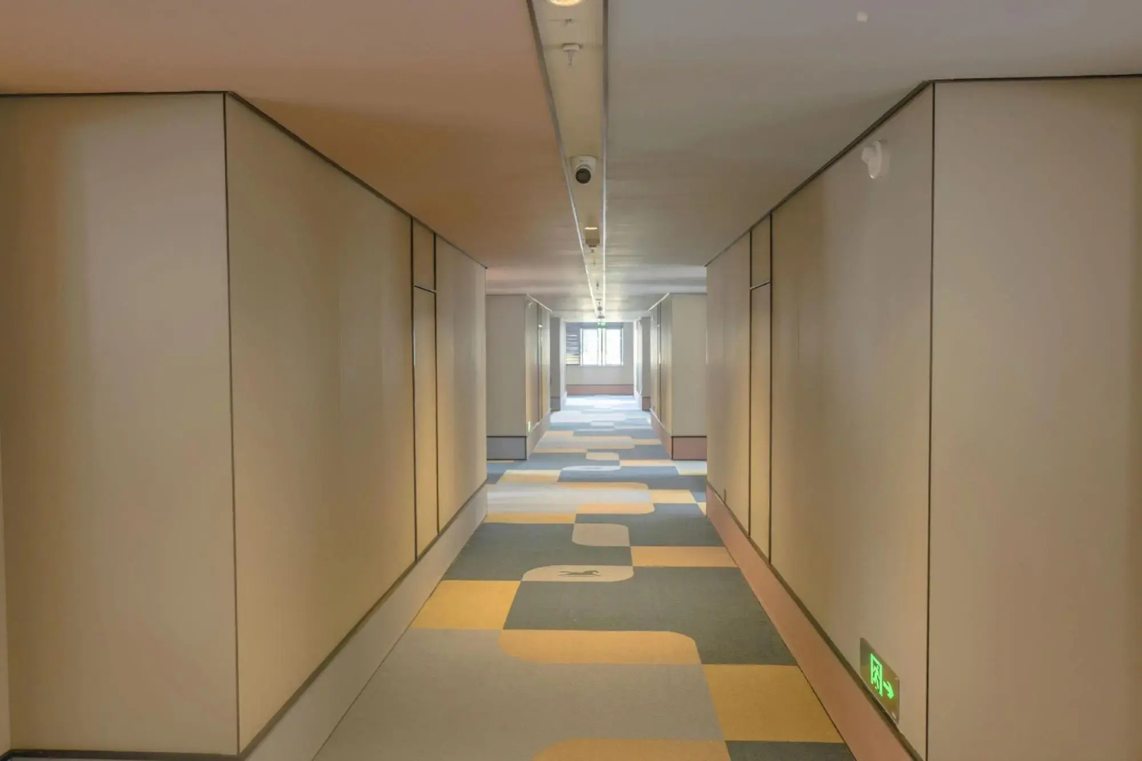 Bama Shouxiang International Hotel