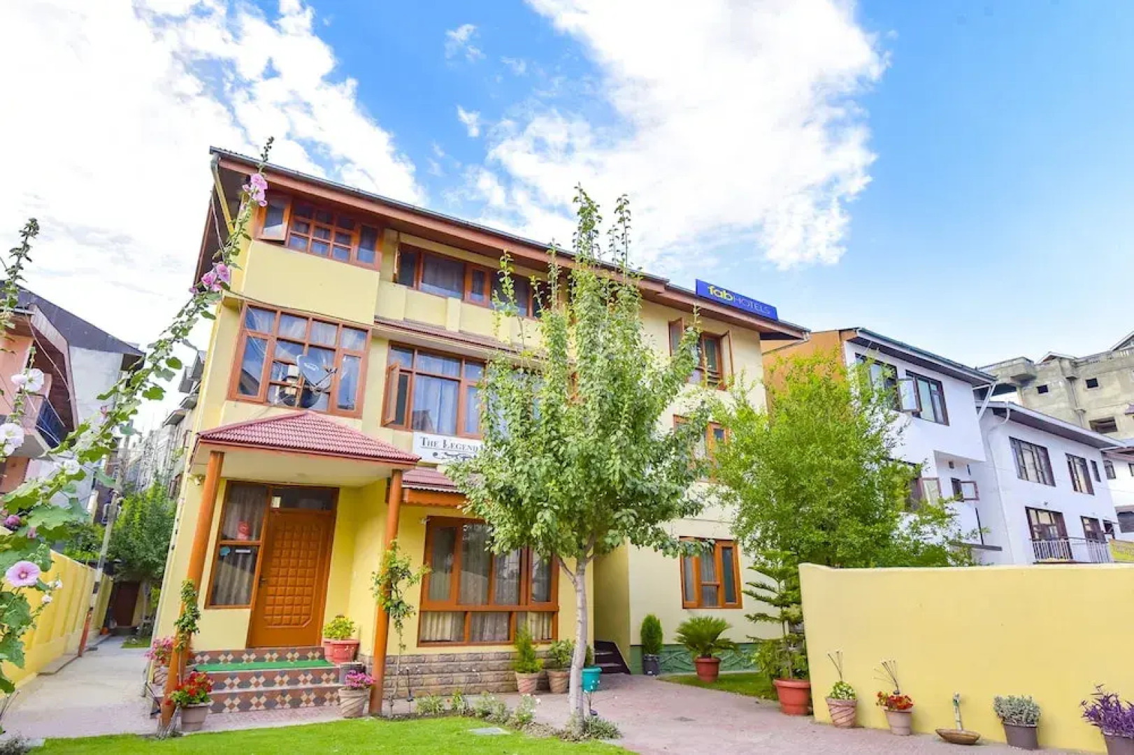 Hotel Legend Residency