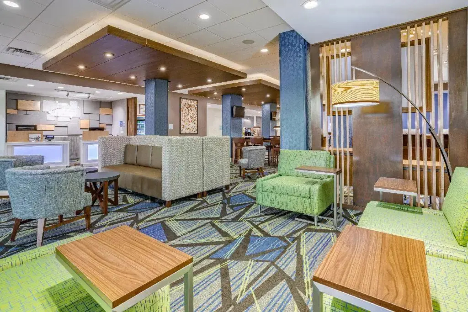 Holiday Inn Express & Suites Elkhart North by IHG