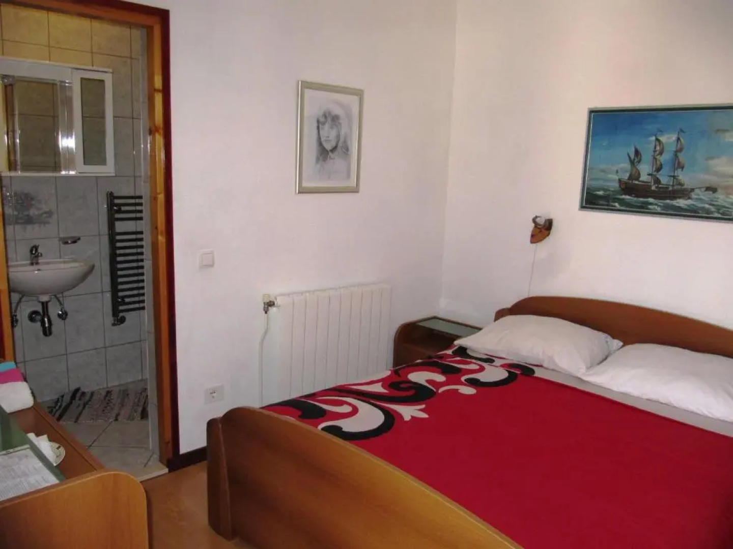 Apartmans and Rooms Dunjini Dvori