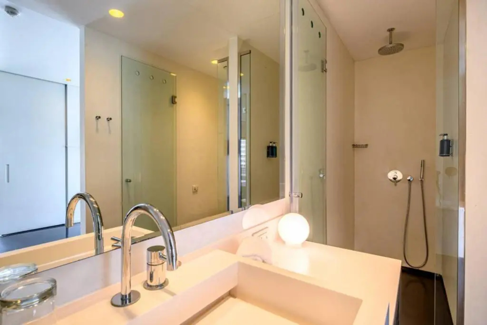 B-aparthotel Regent